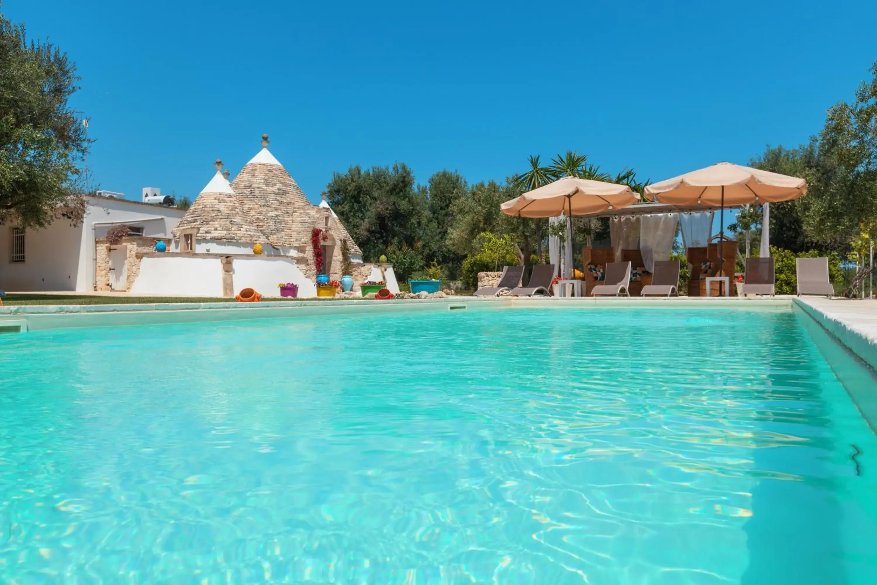 Trulli Olea with Pool Trulli Olea with Pool