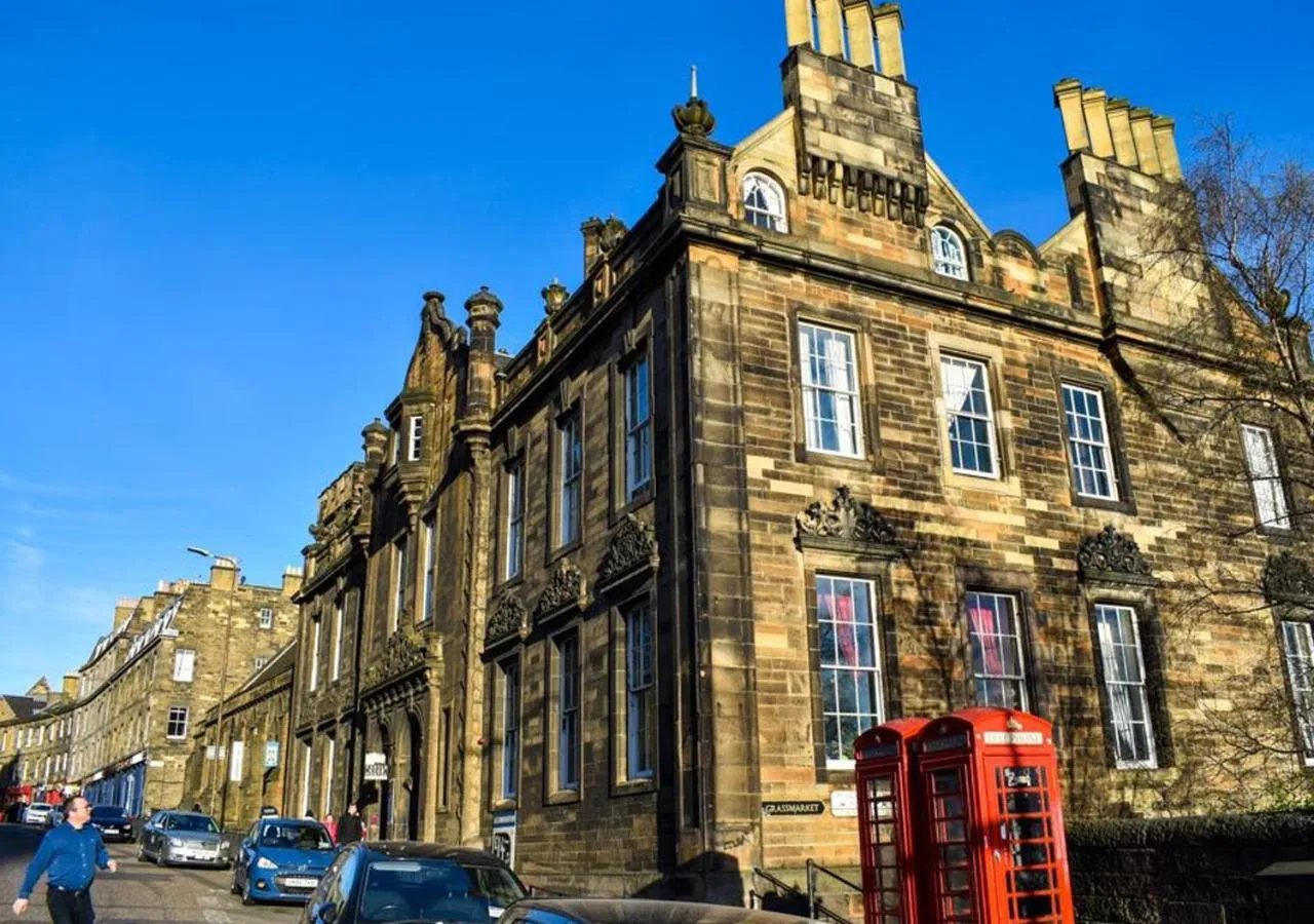 Property building in Castle Rock Hostel - Adults Only