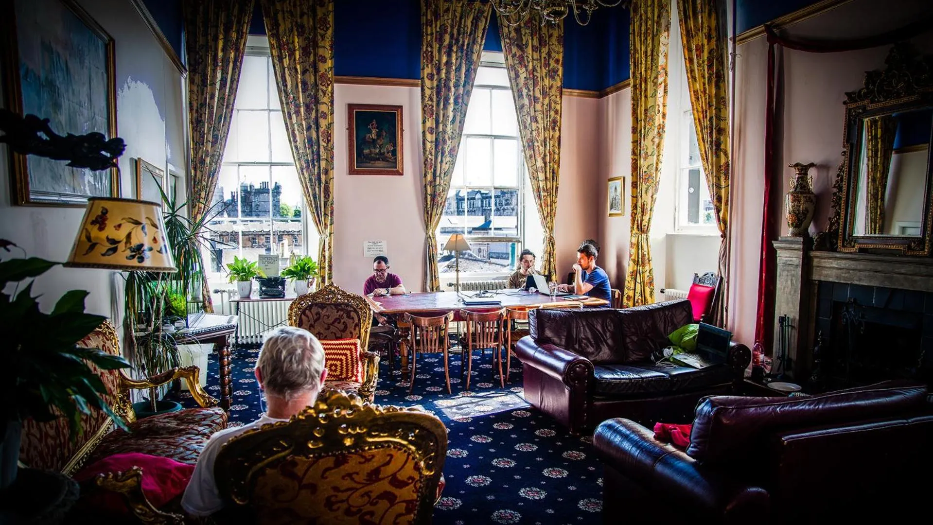 group of guests in Castle Rock Hostel - Adults Only