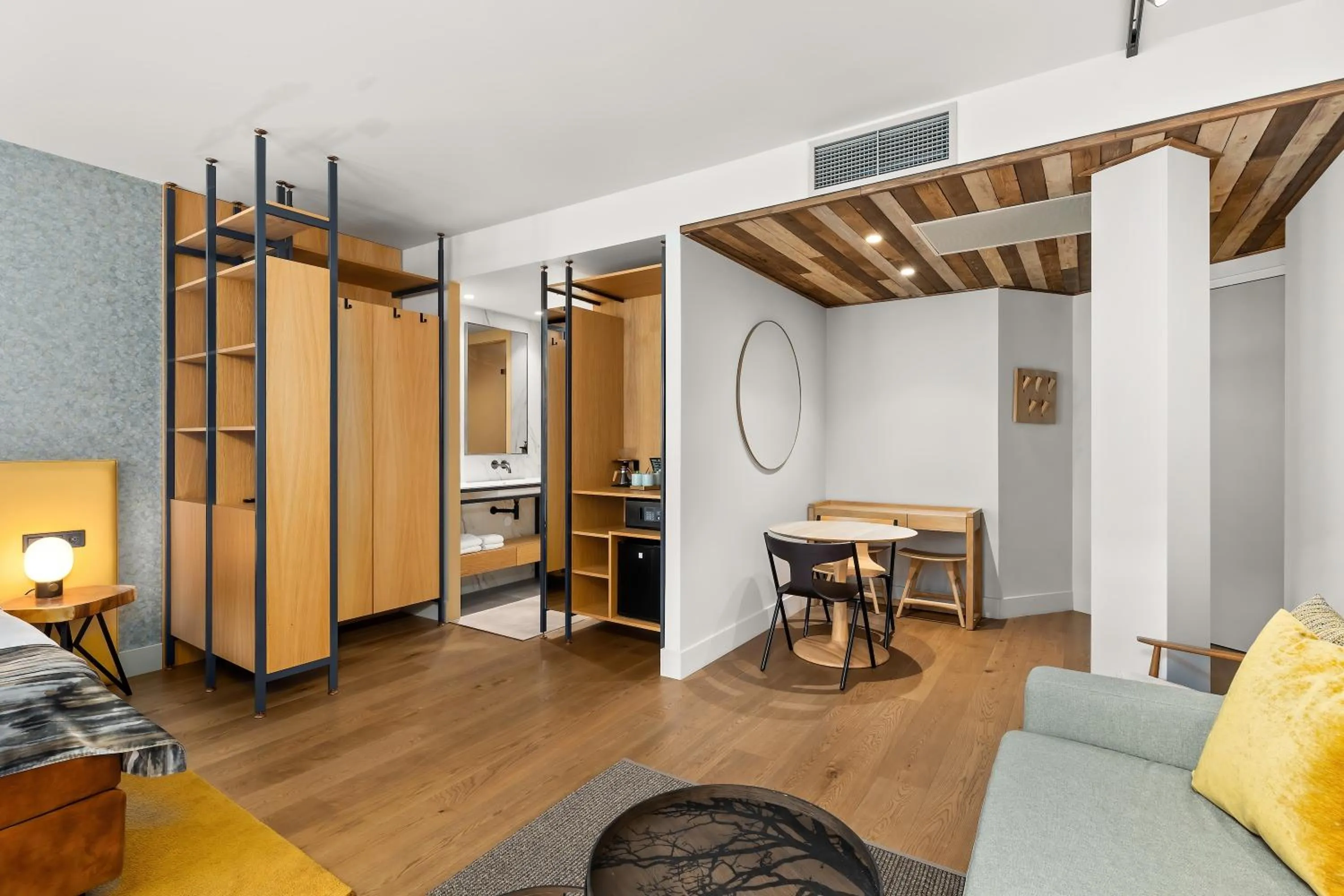 Family in Cityhotel Wood