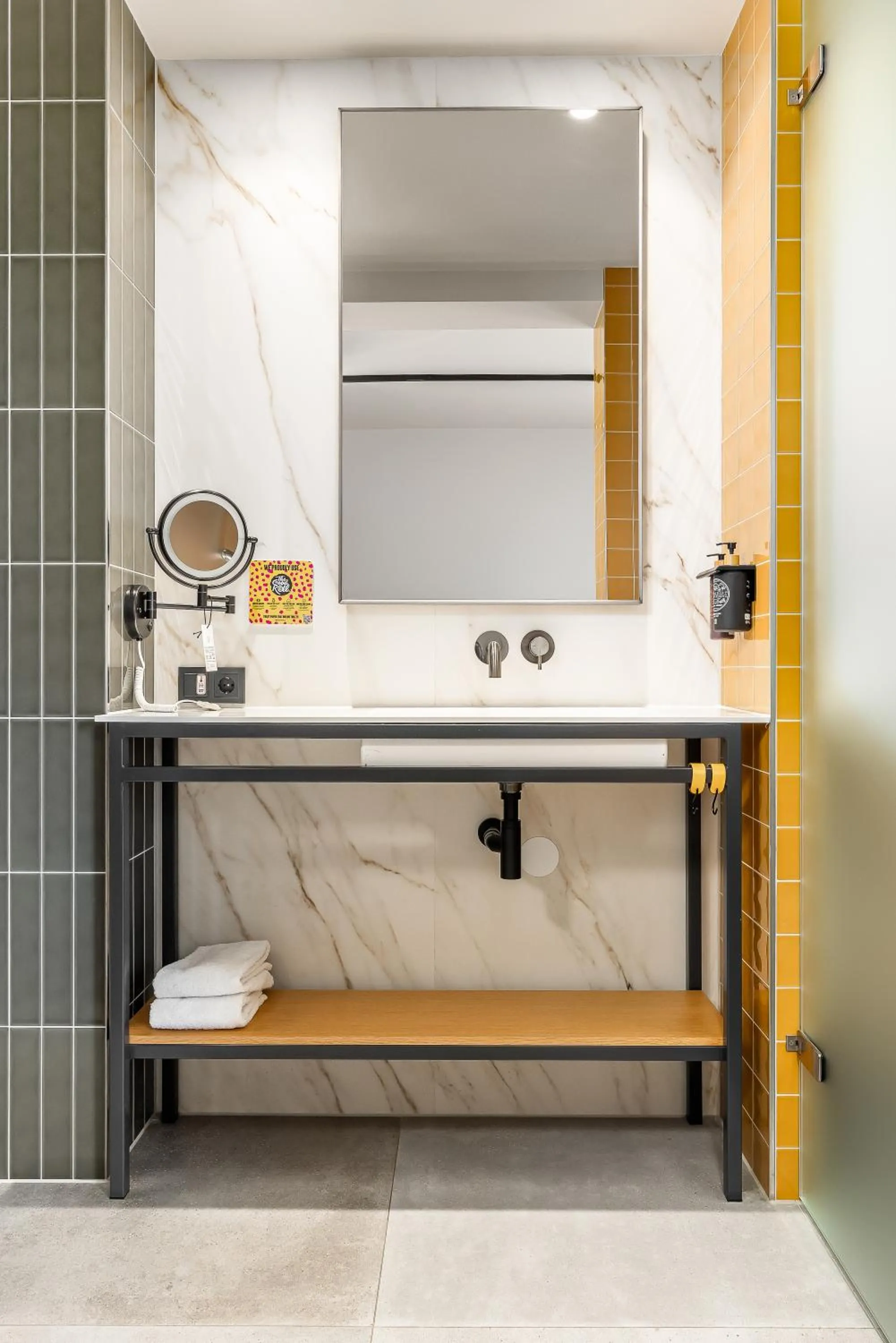 Bathroom in Cityhotel Wood