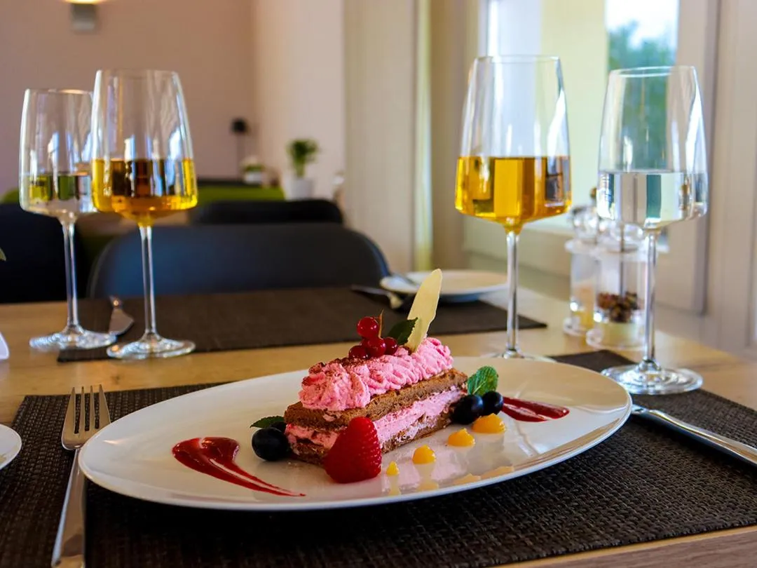 Restaurant/places to eat in Hotel Stadt Hameln