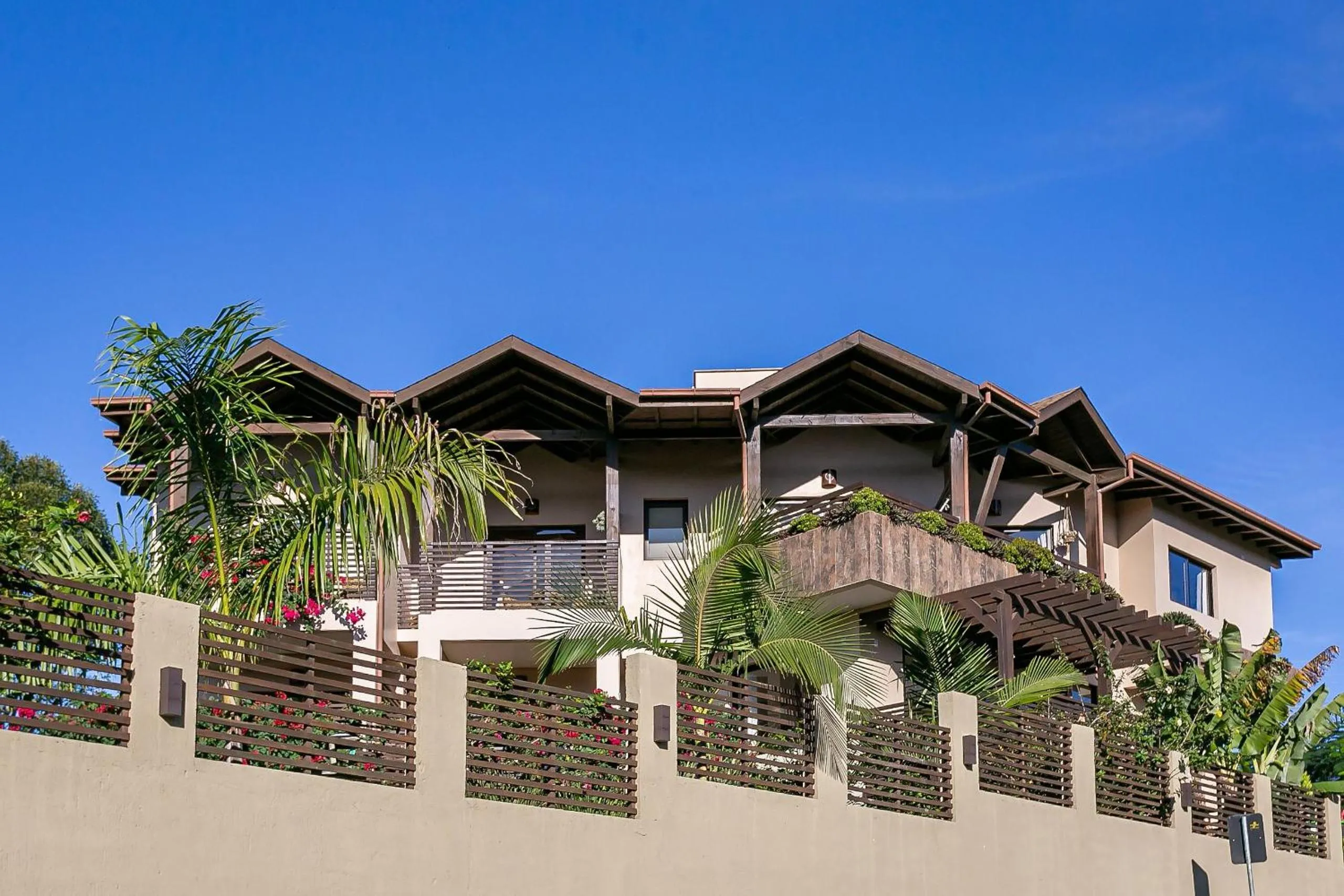 Facade/entrance in Shiva Boutique Hotel - Praia do Rosa