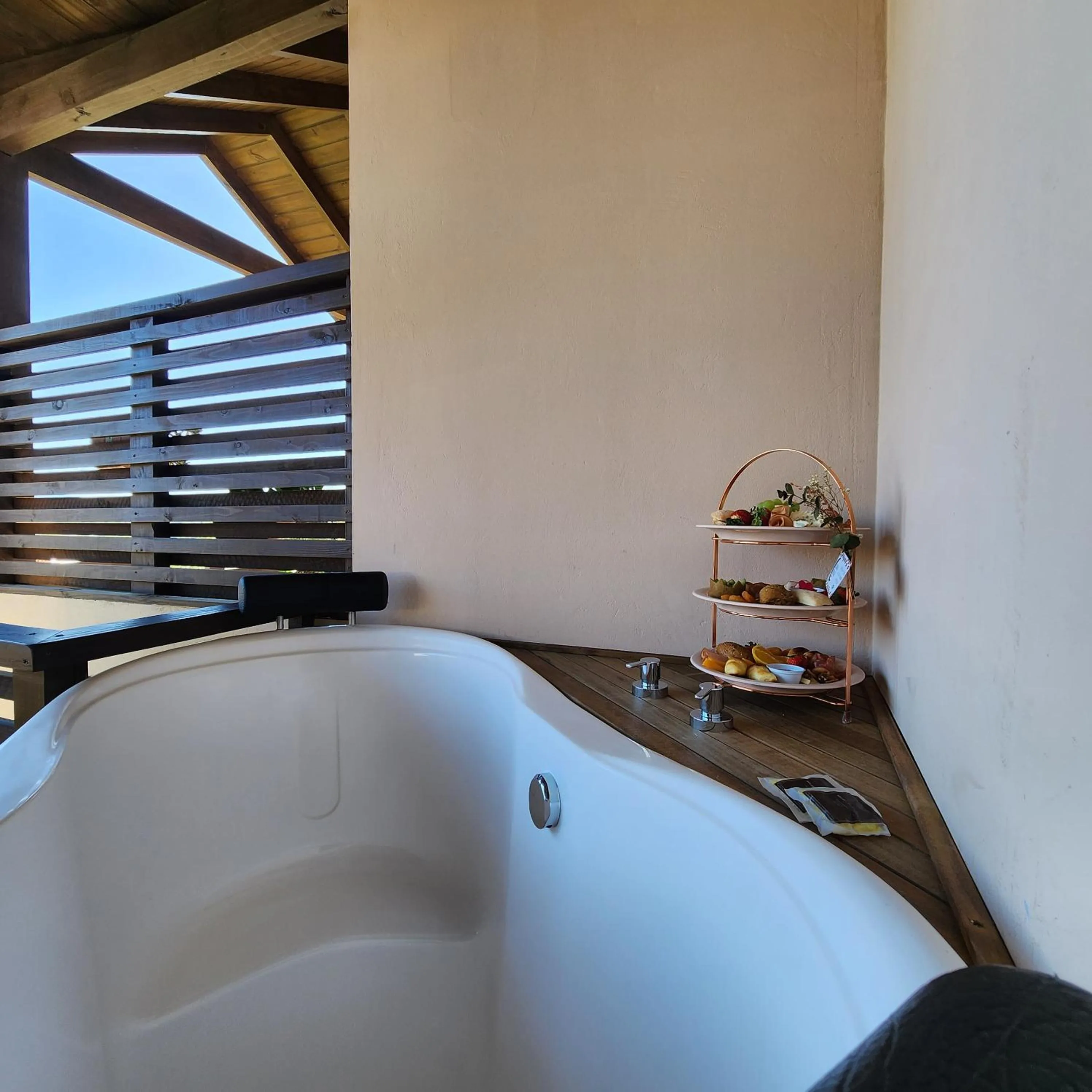 Hot Tub in Shiva Boutique Hotel - Praia do Rosa