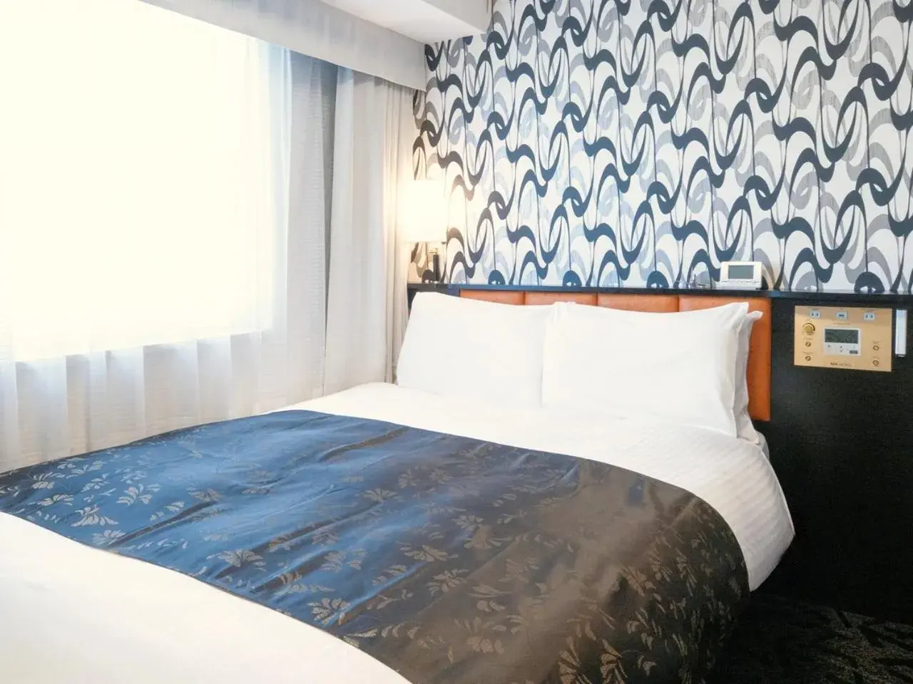 Photo of the whole room, Bed in APA Hotel Nihombashi Bakuroyokoyama Ekimae Photo of the whole room, Bed in APA Hotel Nihombashi Bakuroyokoyama Ekimae