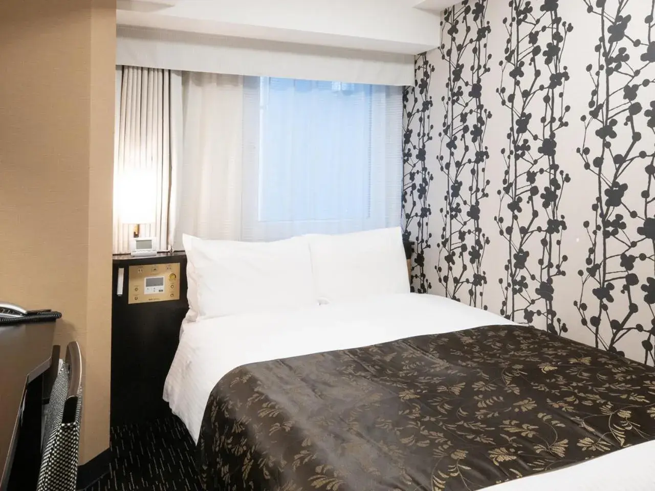 Photo of the whole room, Bed in APA Hotel Nihombashi Bakuroyokoyama Ekimae Photo of the whole room, Bed in APA Hotel Nihombashi Bakuroyokoyama Ekimae