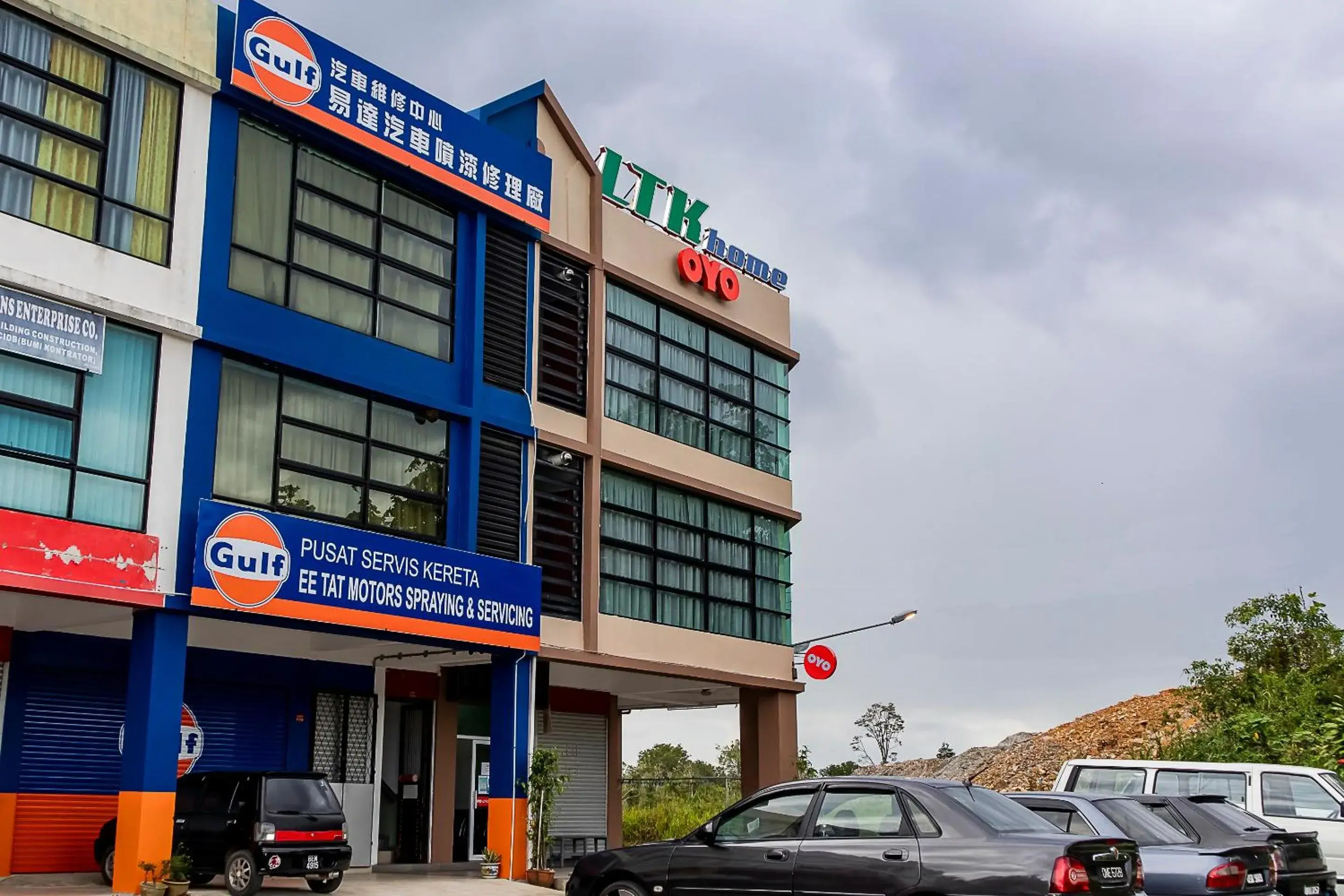 Facade/entrance in Hotel O Ltk Home Facade/entrance in Hotel O Ltk Home