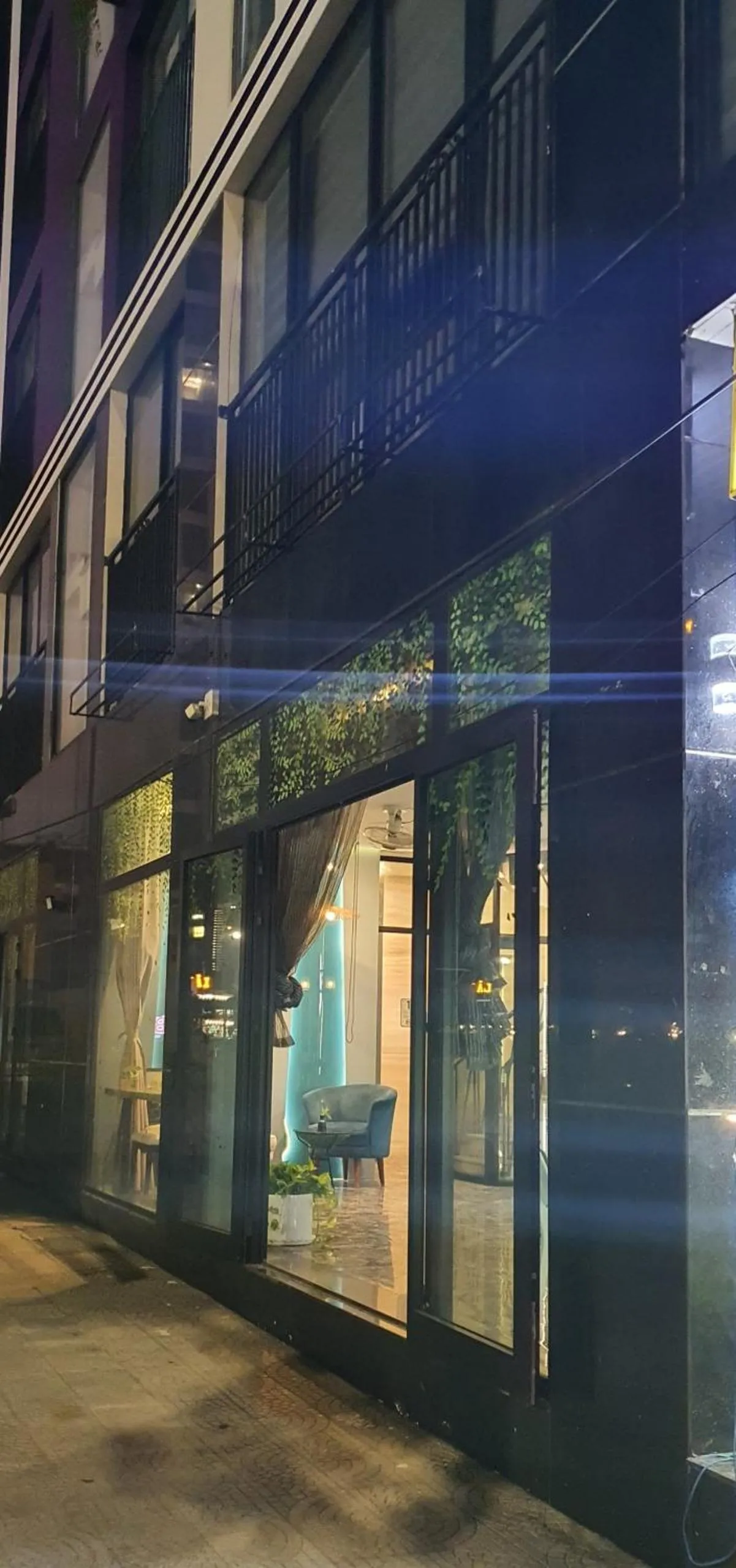 Property building in Cali hotel books Da Nang