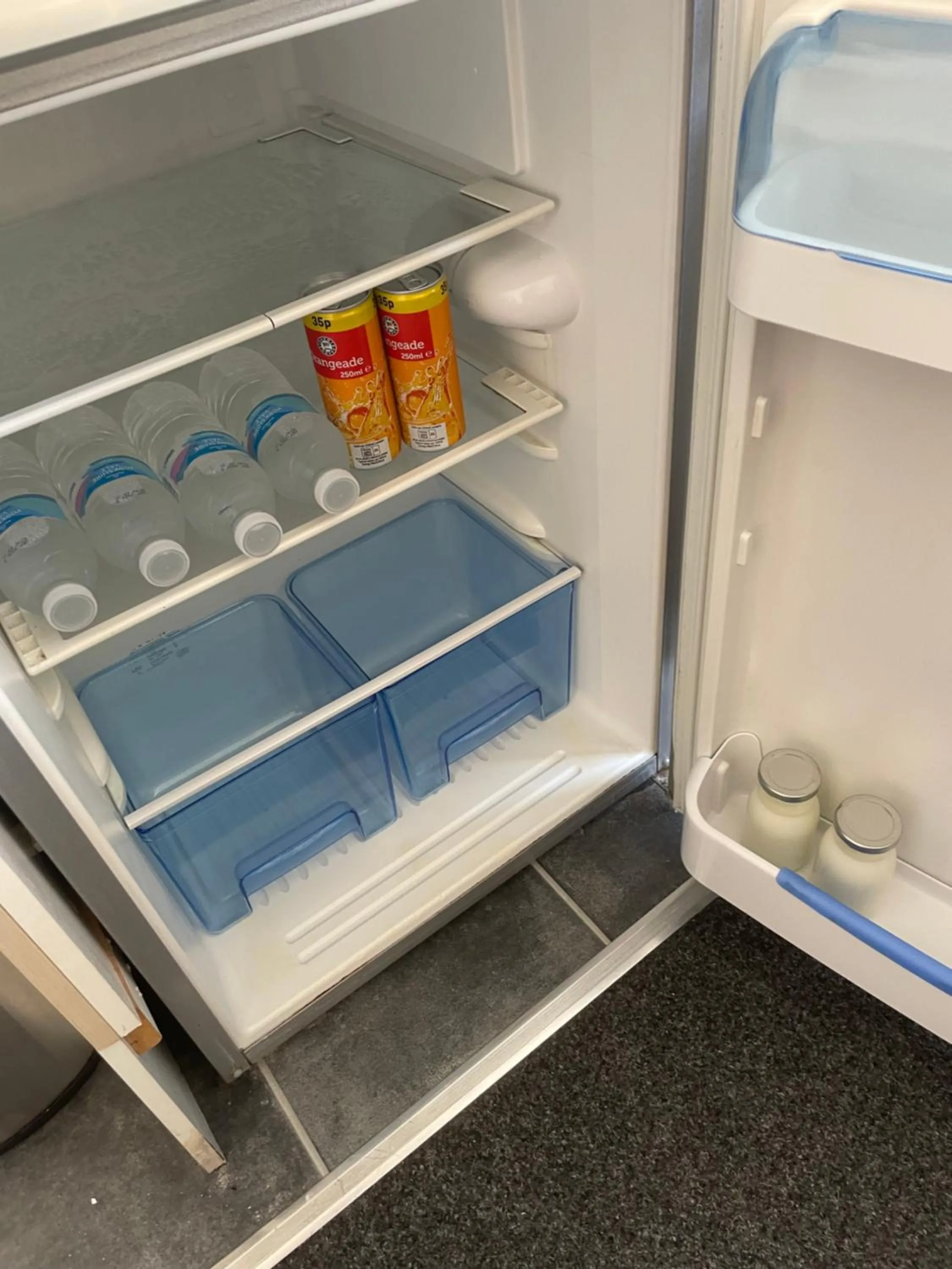 Food and drinks in Aparthotel Blackpool