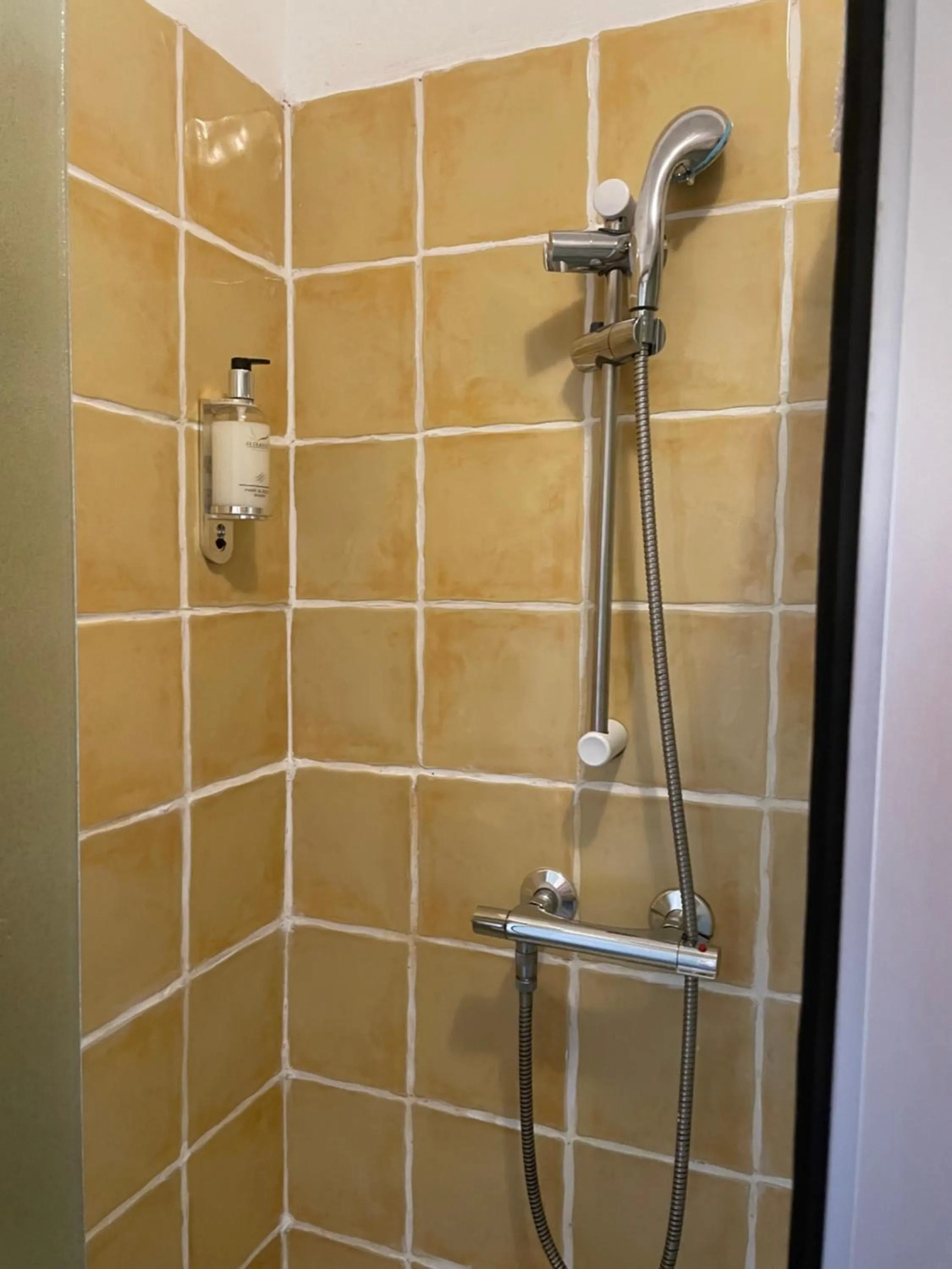 Shower in Aparthotel Blackpool