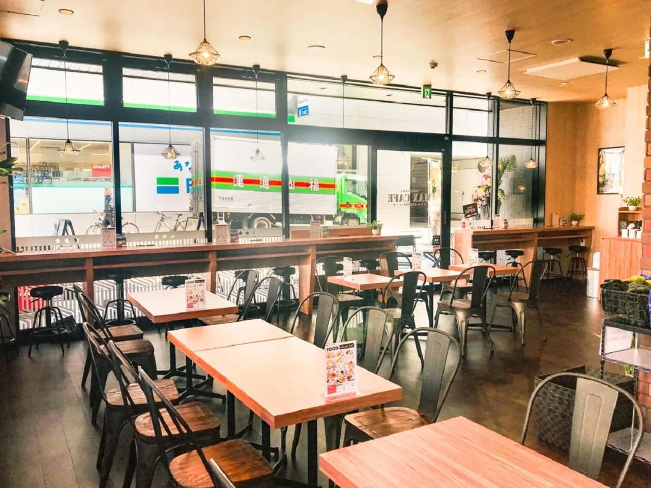 Restaurant/places to eat in HOTEL LiVEMAX Hakata Nakasu