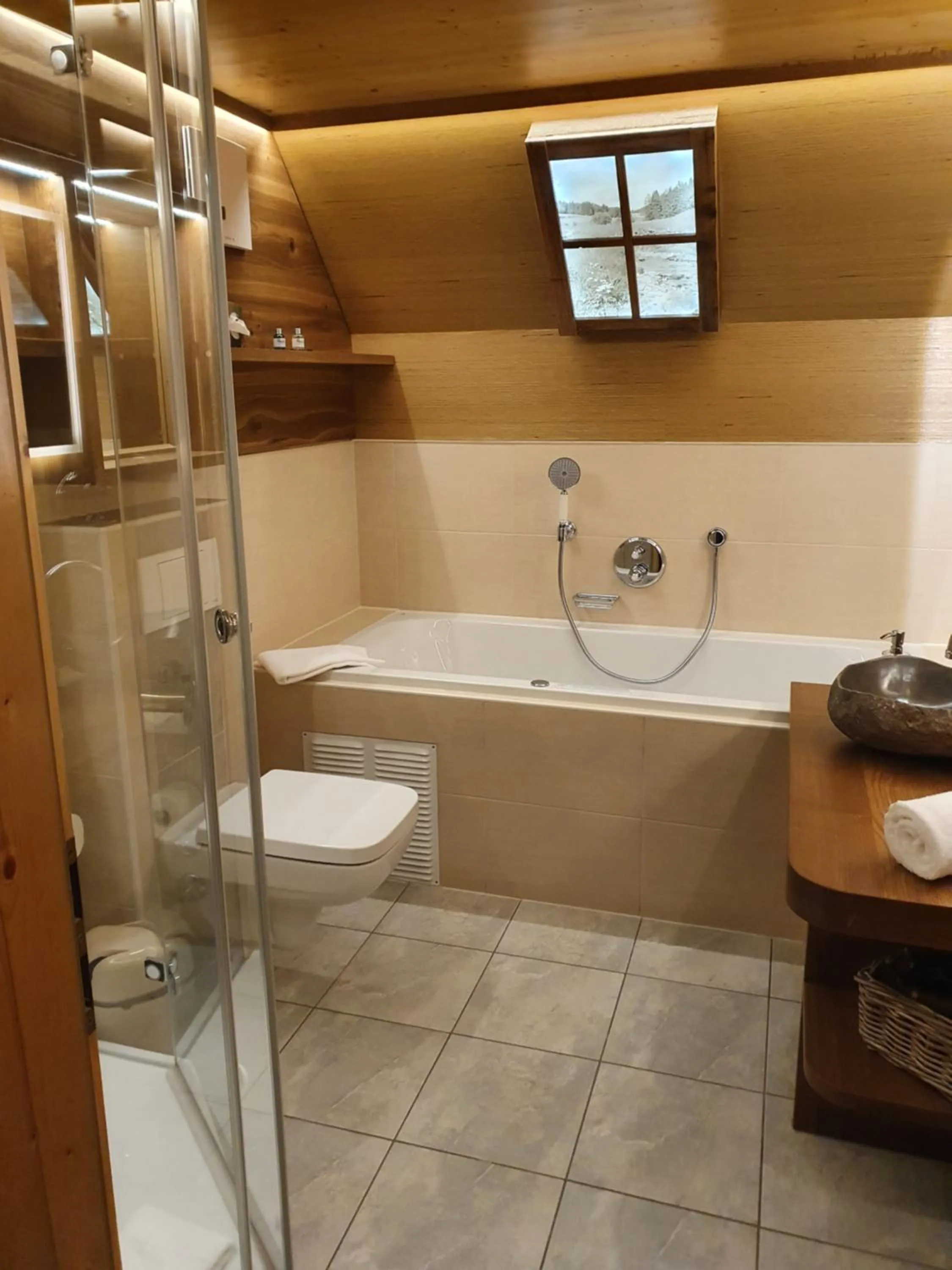 Shower in Hotel und Restaurant Köhlerhütte - Fürstenbrunn