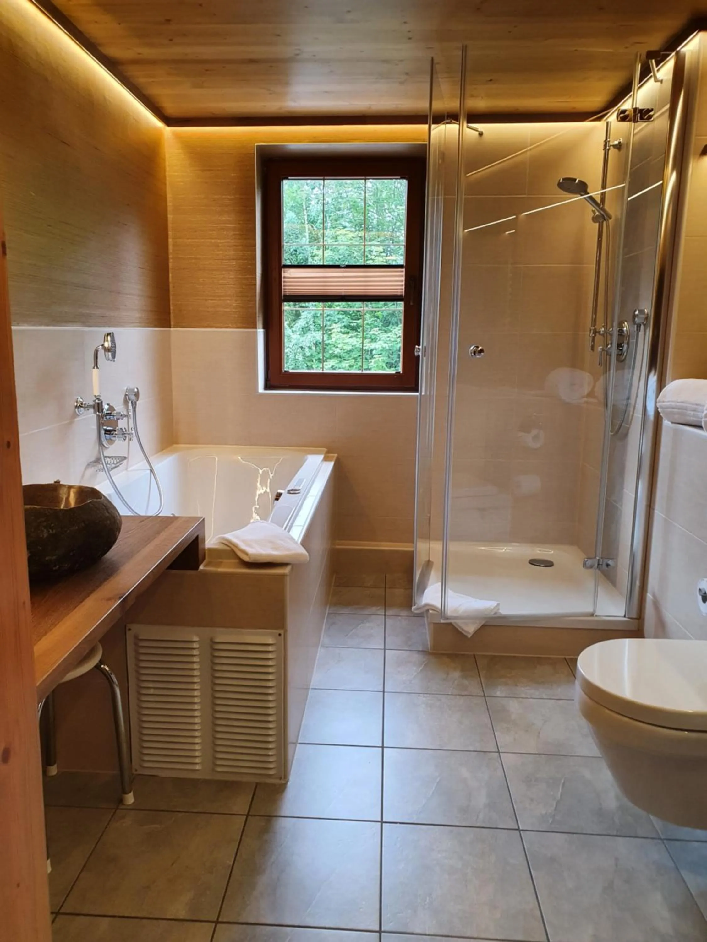 Shower in Hotel und Restaurant Köhlerhütte - Fürstenbrunn