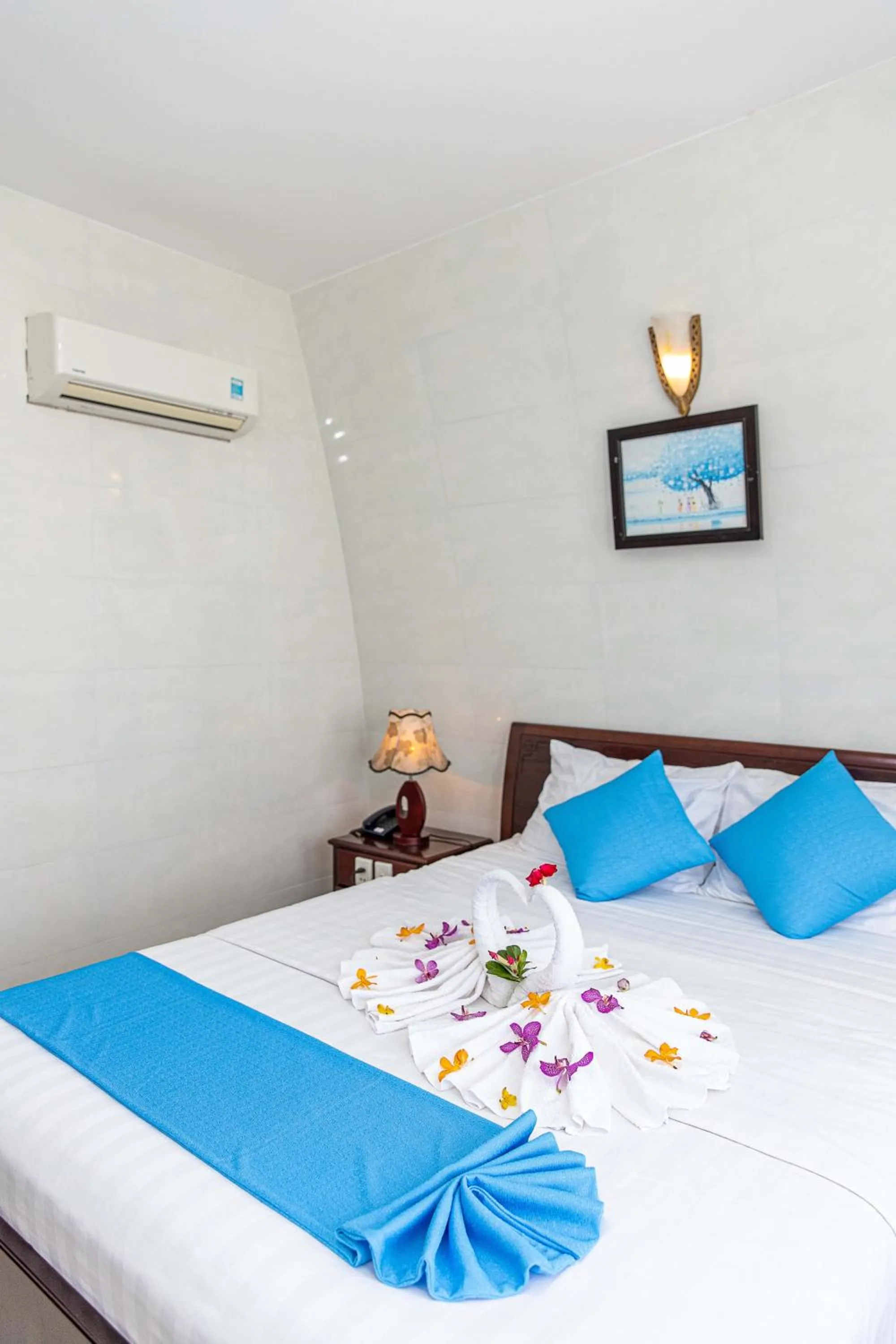 Bedroom, Bed in Phong Lan 2 Hotel