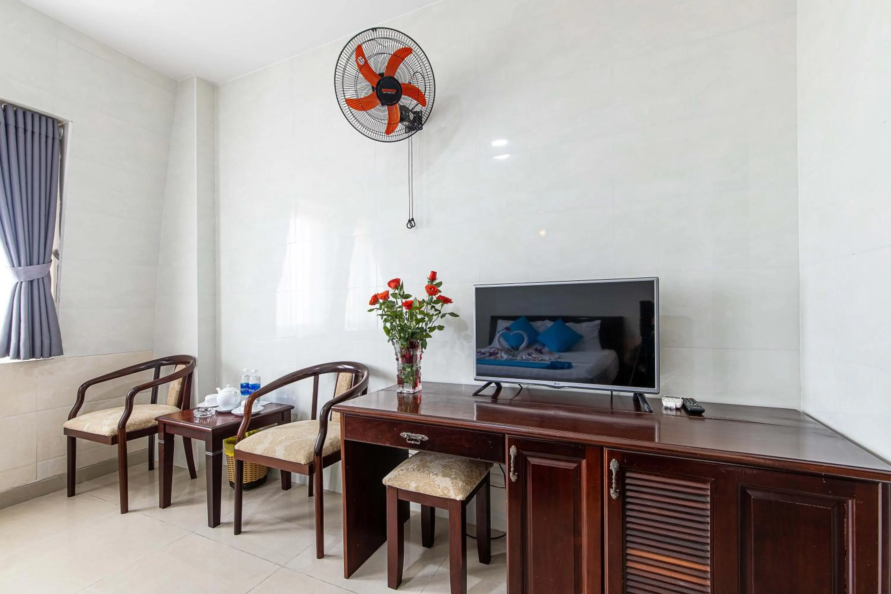 TV and multimedia in Phong Lan 2 Hotel