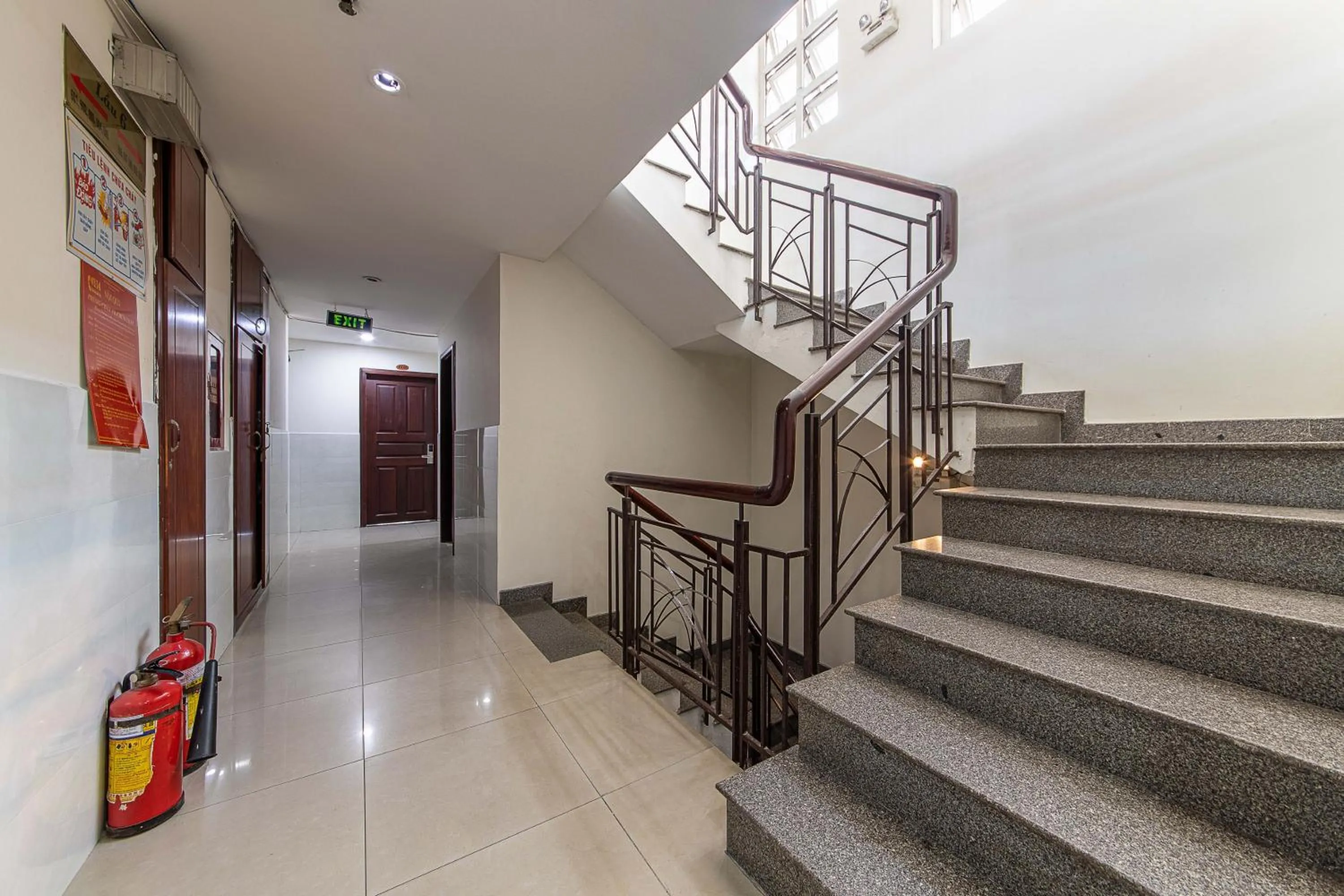 Lobby or reception in Phong Lan 2 Hotel