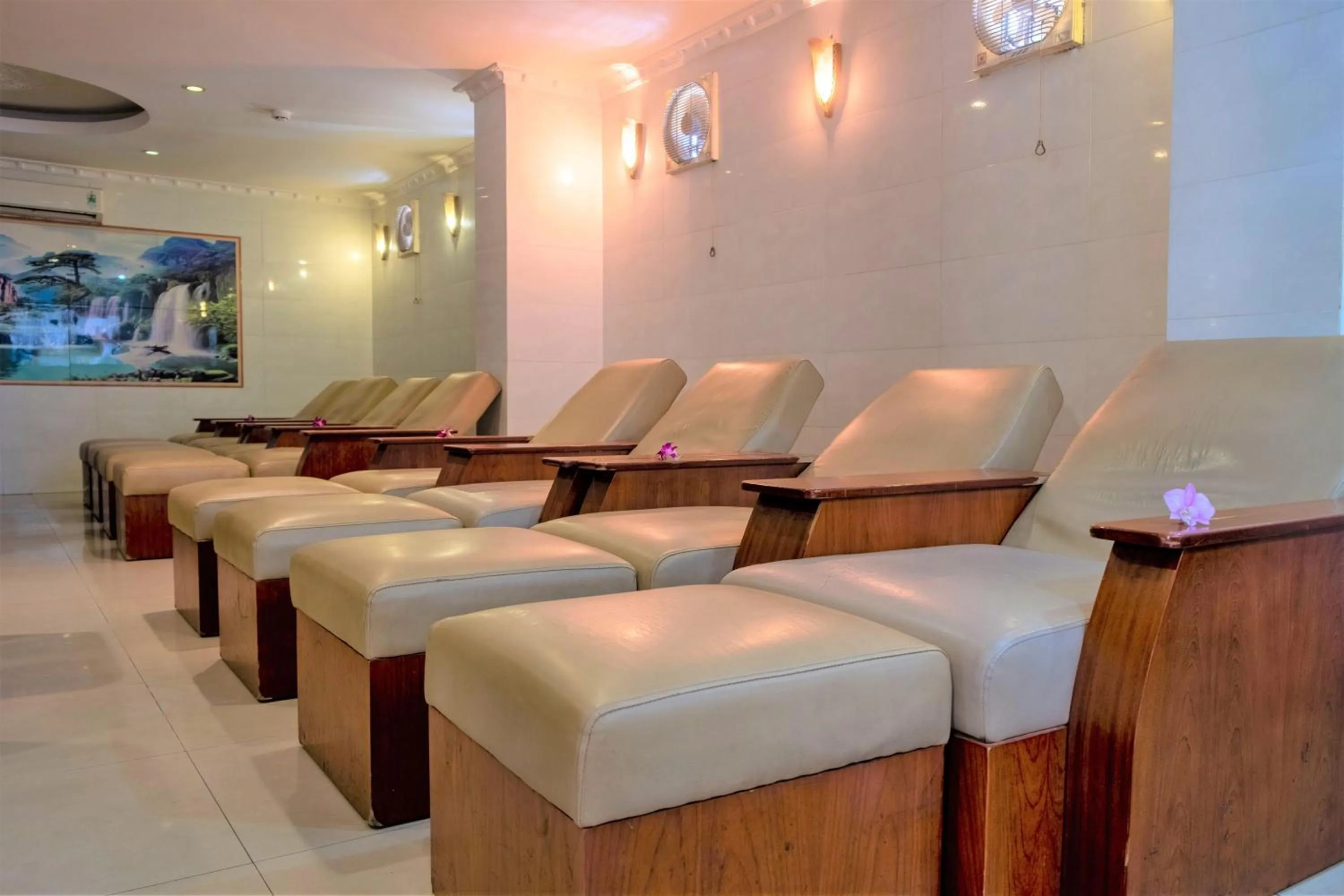 Massage in Phong Lan 2 Hotel