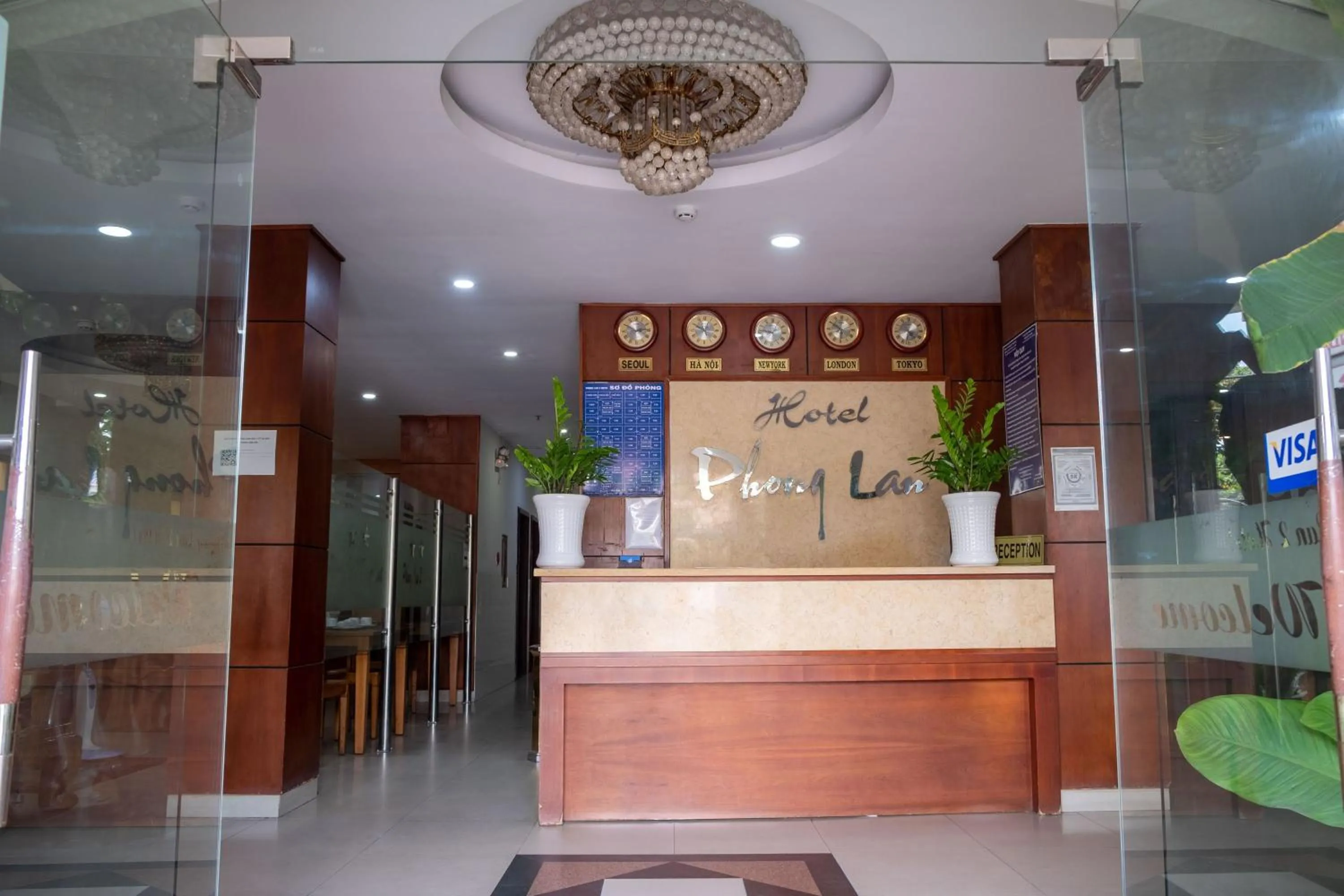 Lobby or reception in Phong Lan 2 Hotel