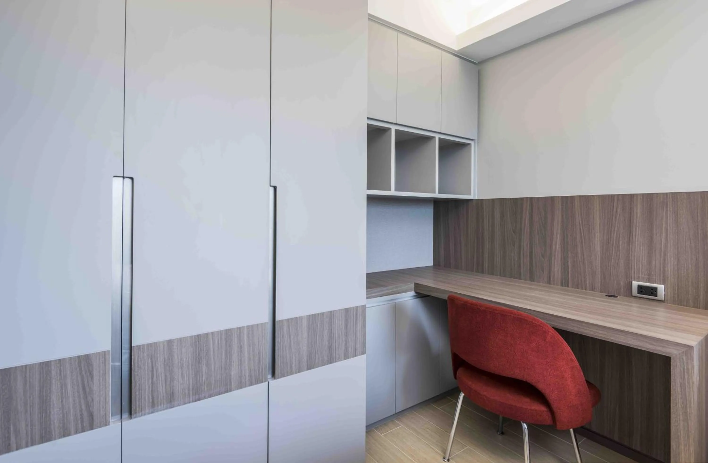 Kitchen or kitchenette in Maitria Hotel Rama 9 Bangkok - A Chatrium Collection