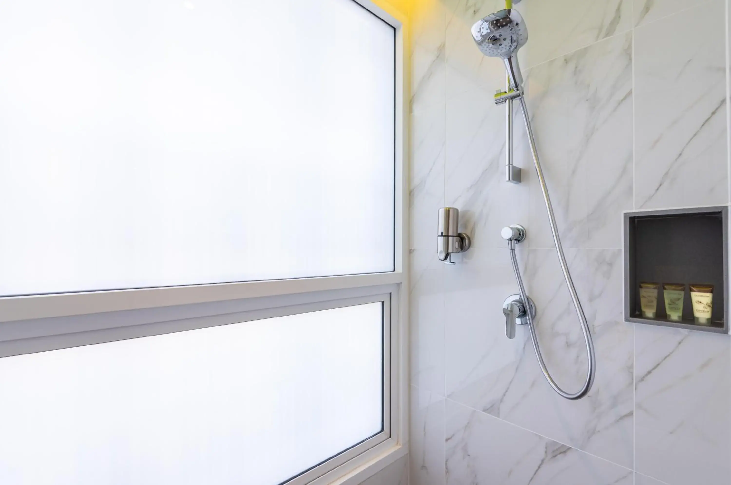 Superior Triple Garden View in Maitria Hotel Rama 9 Bangkok - A Chatrium Collection Superior Triple Garden View in Maitria Hotel Rama 9 Bangkok - A Chatrium Collection