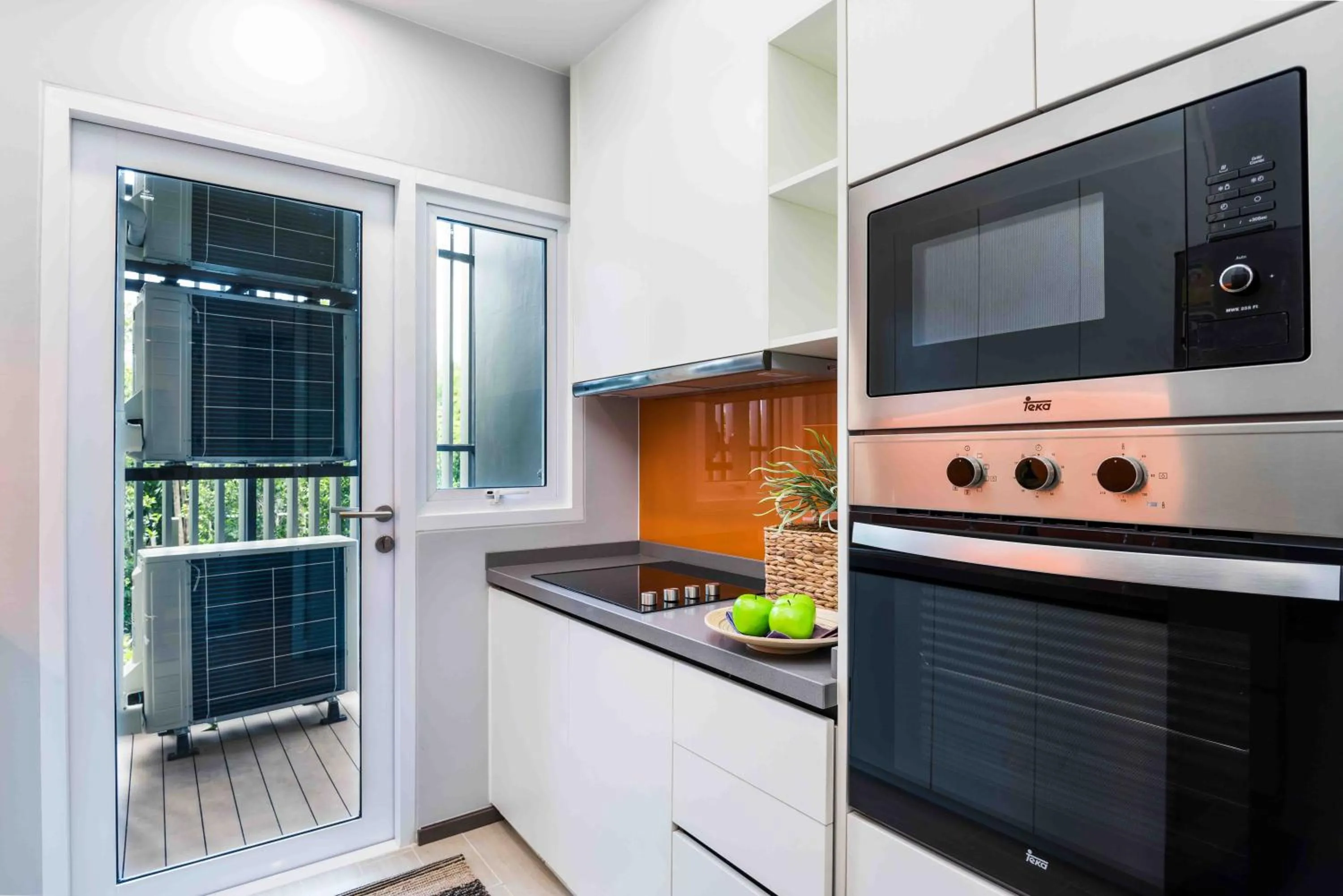 Kitchen or kitchenette in Maitria Hotel Rama 9 Bangkok - A Chatrium Collection