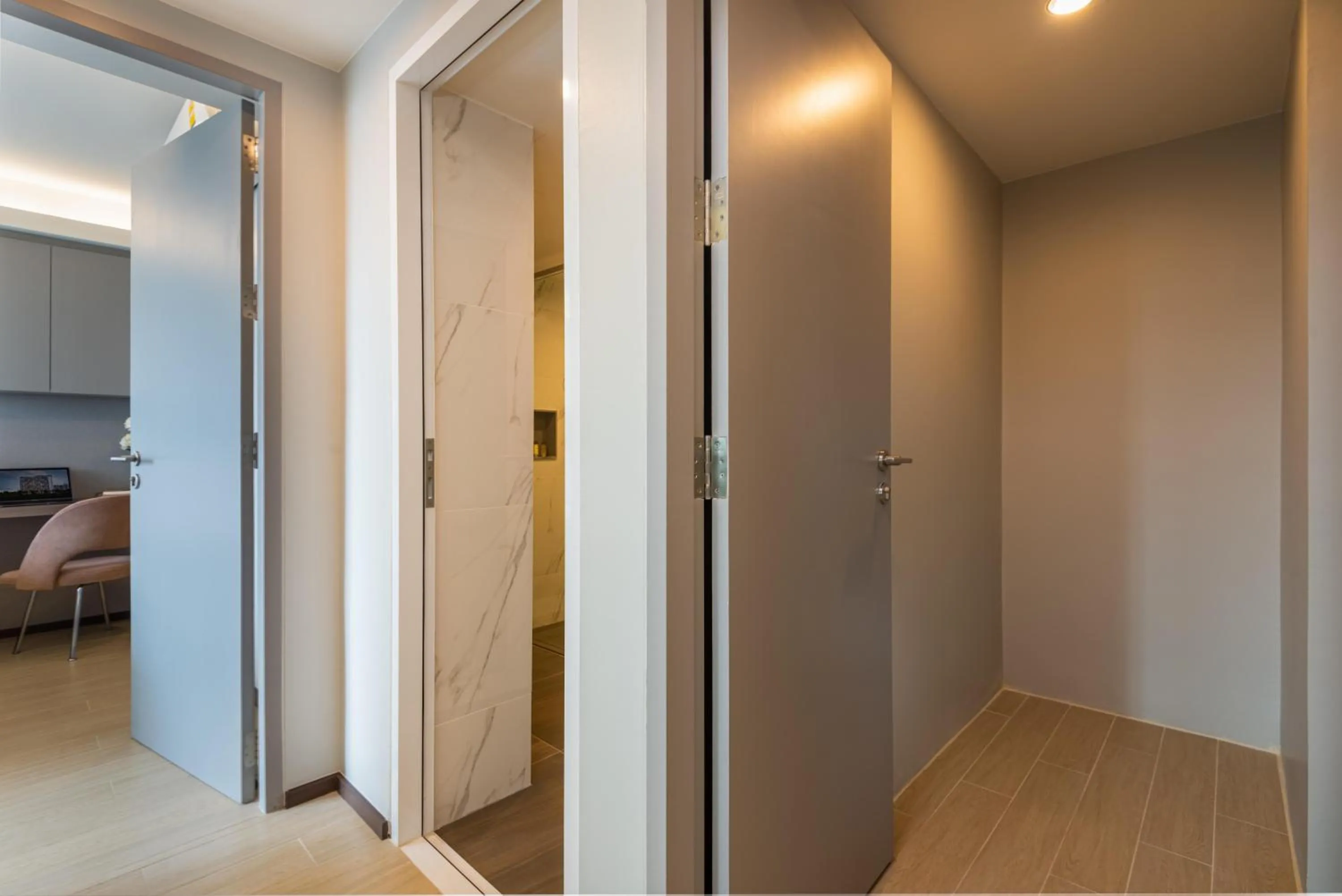 wardrobe in Maitria Hotel Rama 9 Bangkok - A Chatrium Collection