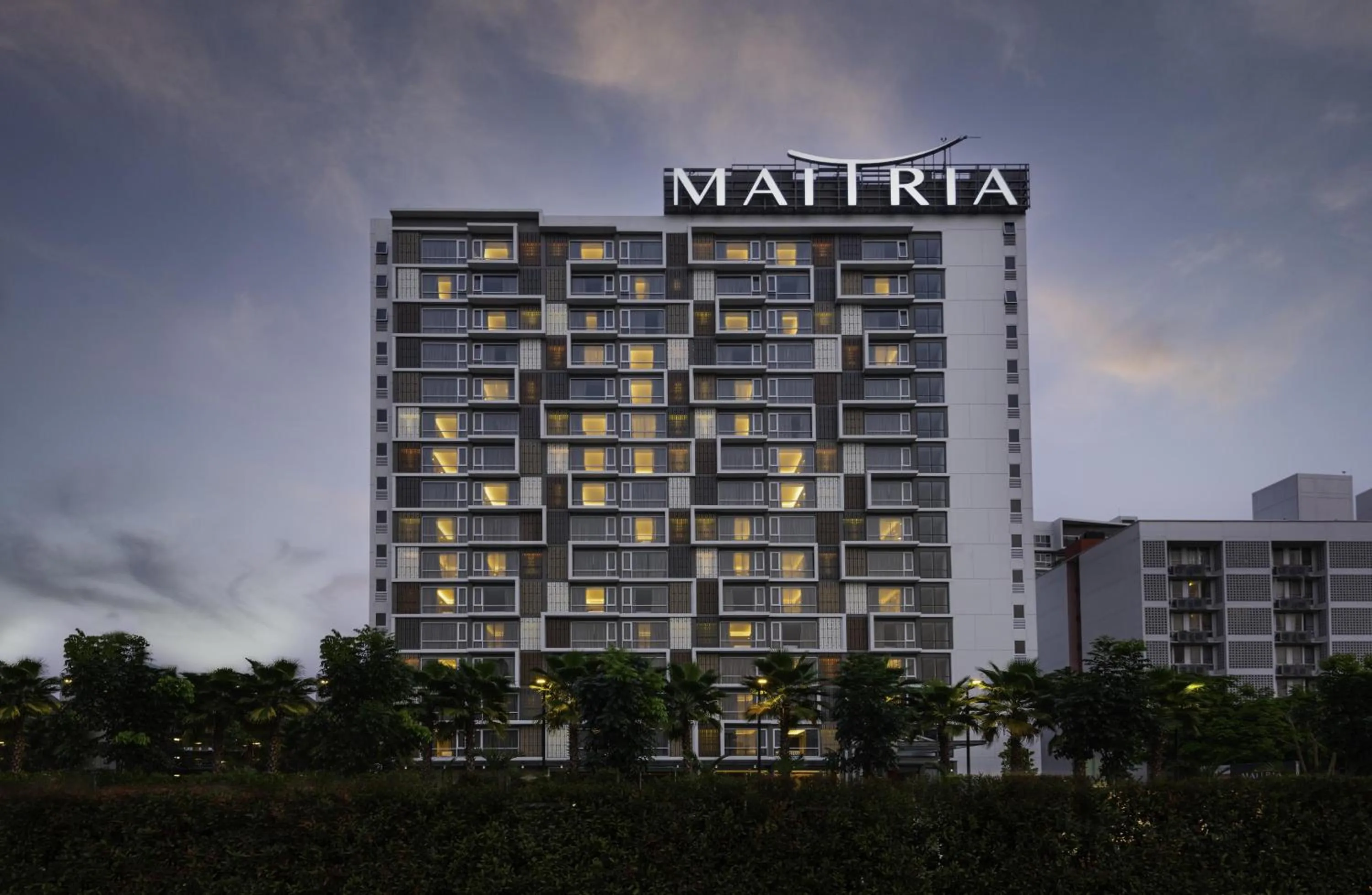 Property building in Maitria Hotel Rama 9 Bangkok - A Chatrium Collection