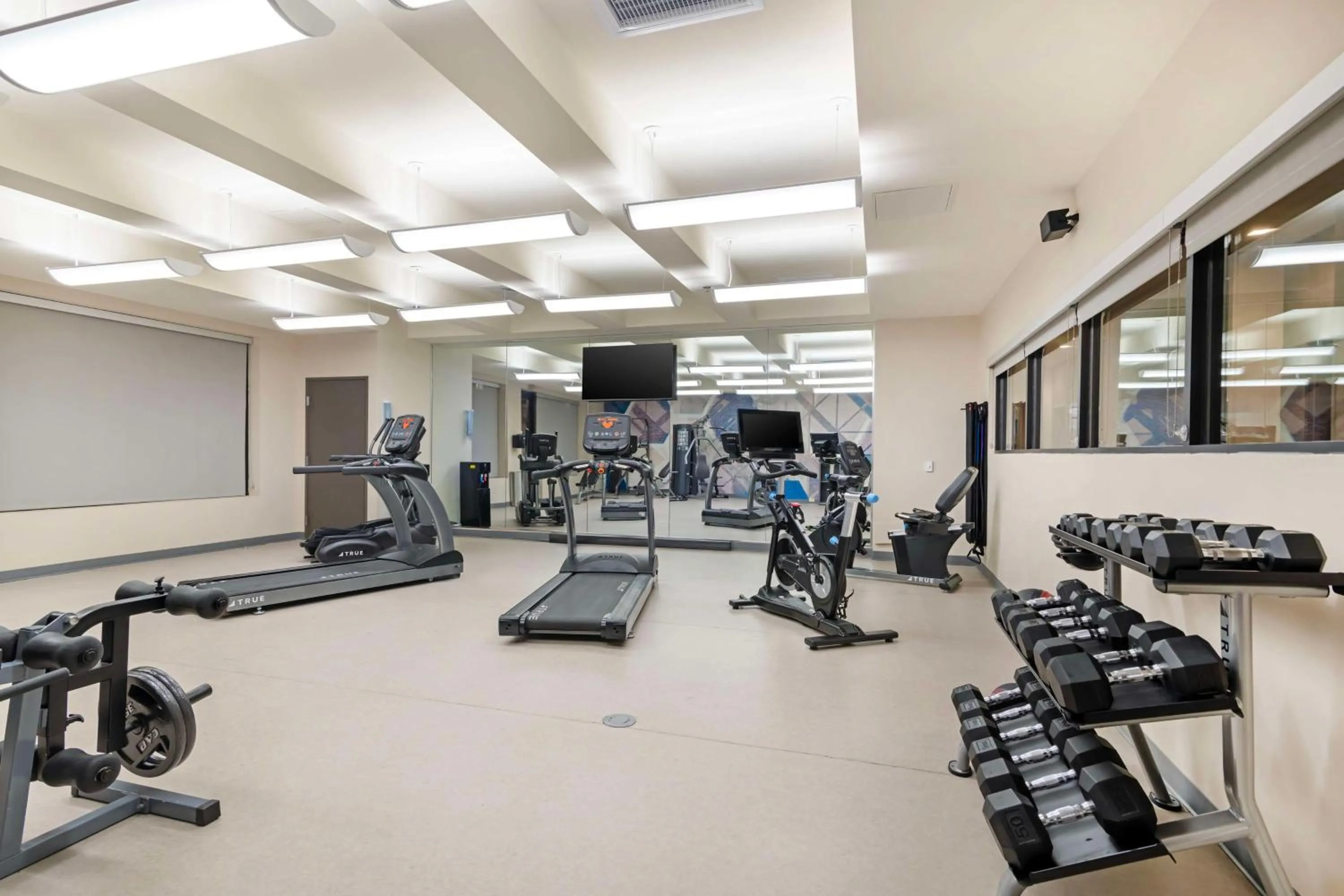 Fitness centre/facilities in Best Western Plus Executive Residency Rigby's Water World Hotel