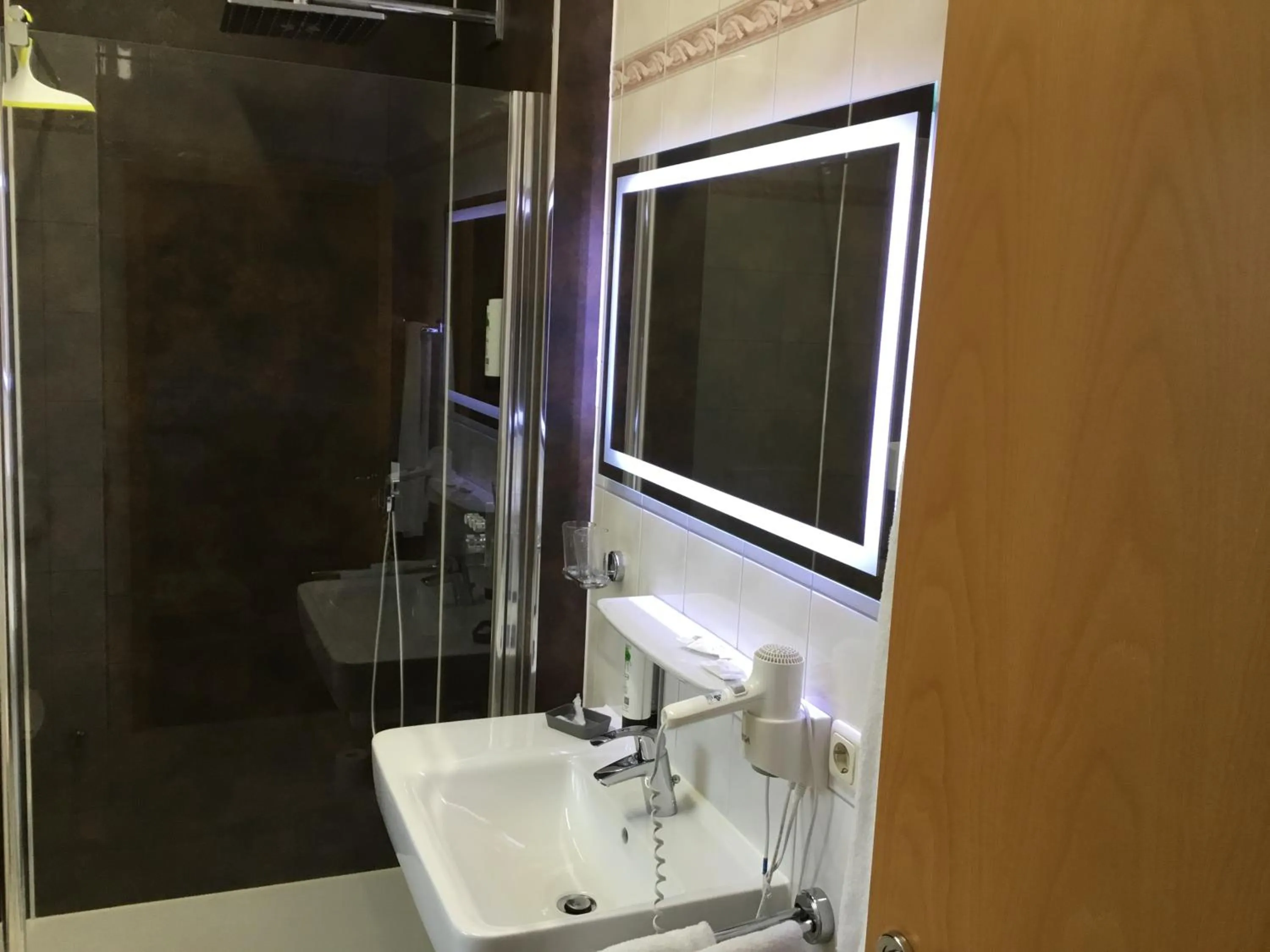 Bathroom in Haus Kim - Apartments