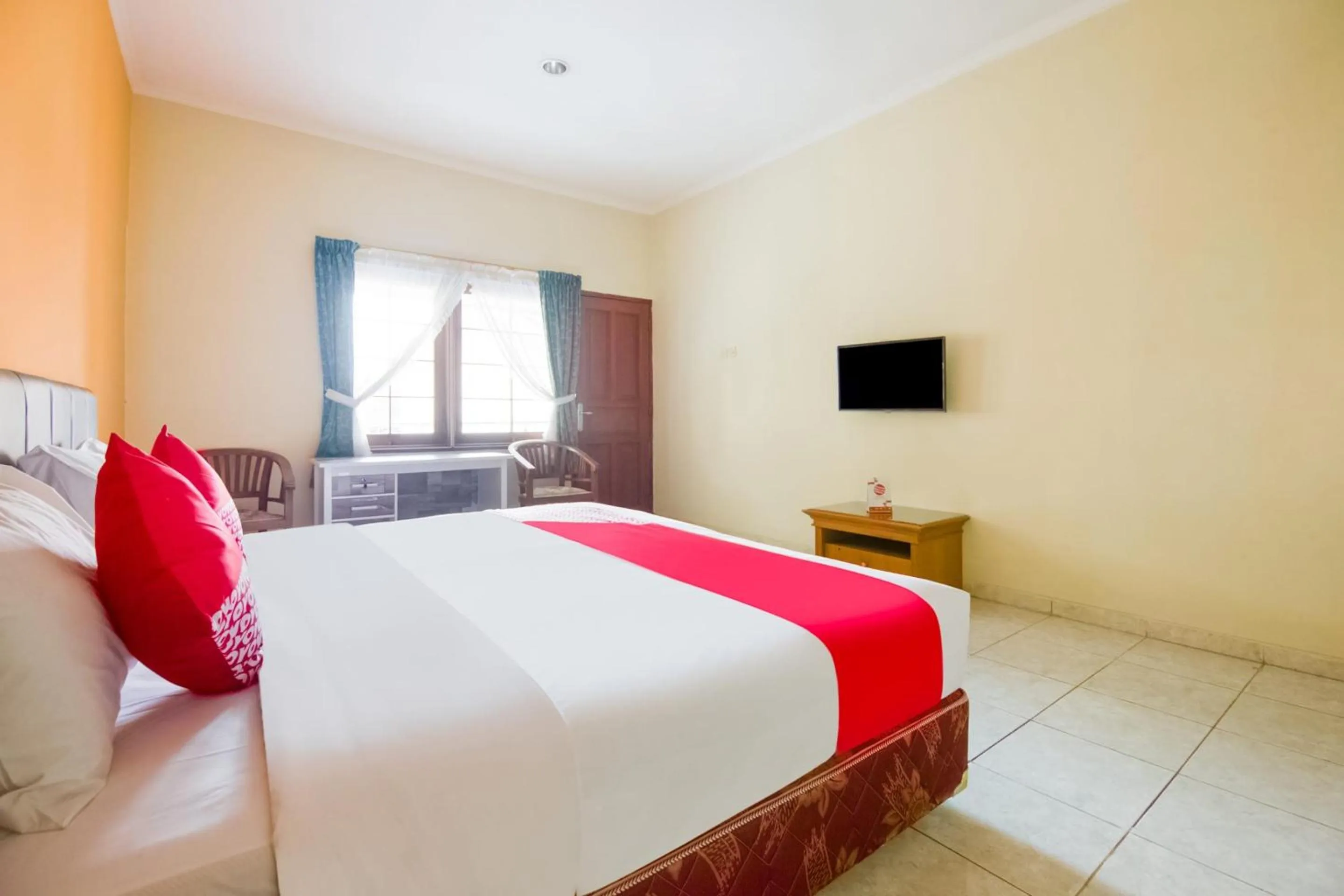 Bedroom, Bed in Wisma Langen Werdhasih