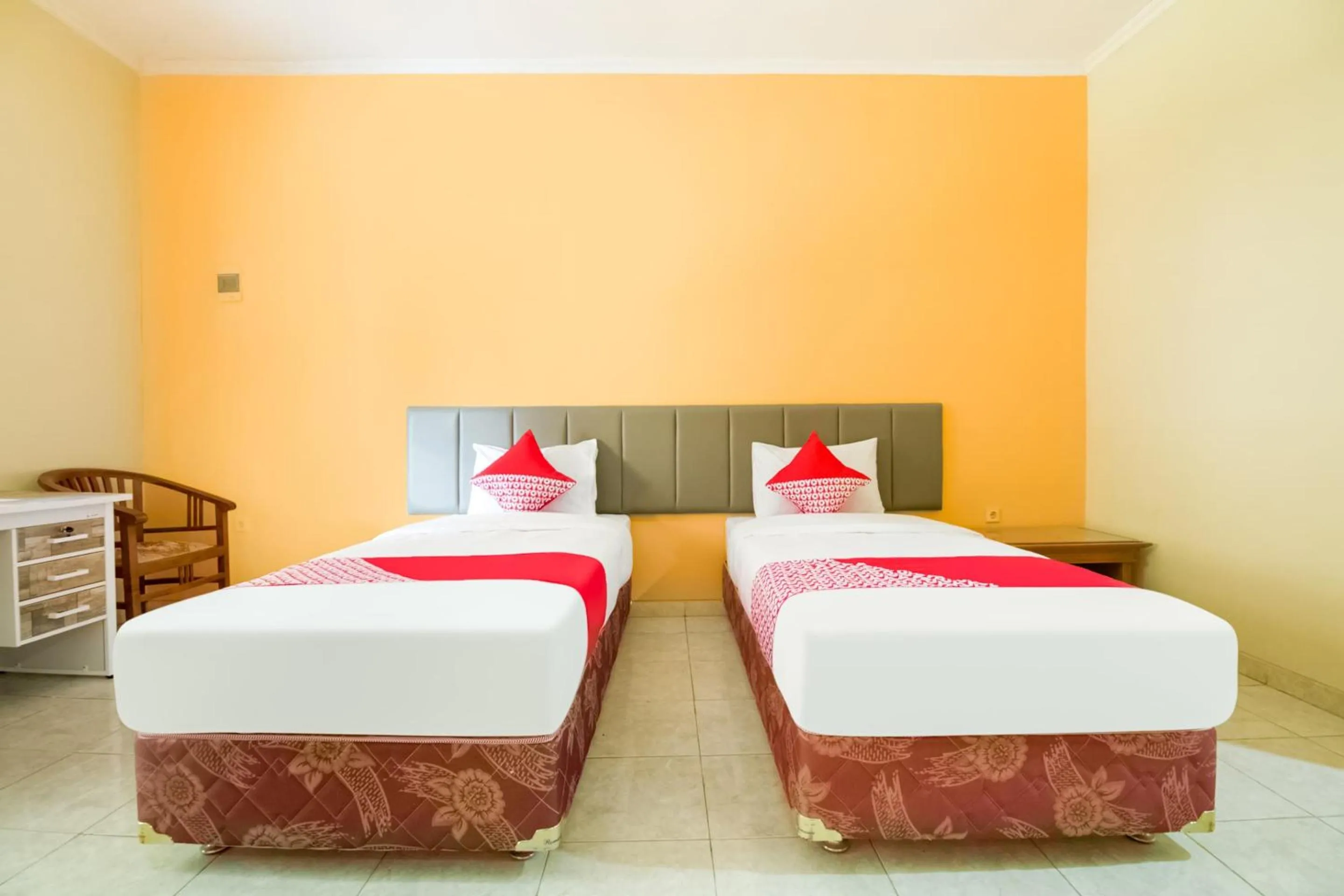 Bedroom, Bed in Wisma Langen Werdhasih