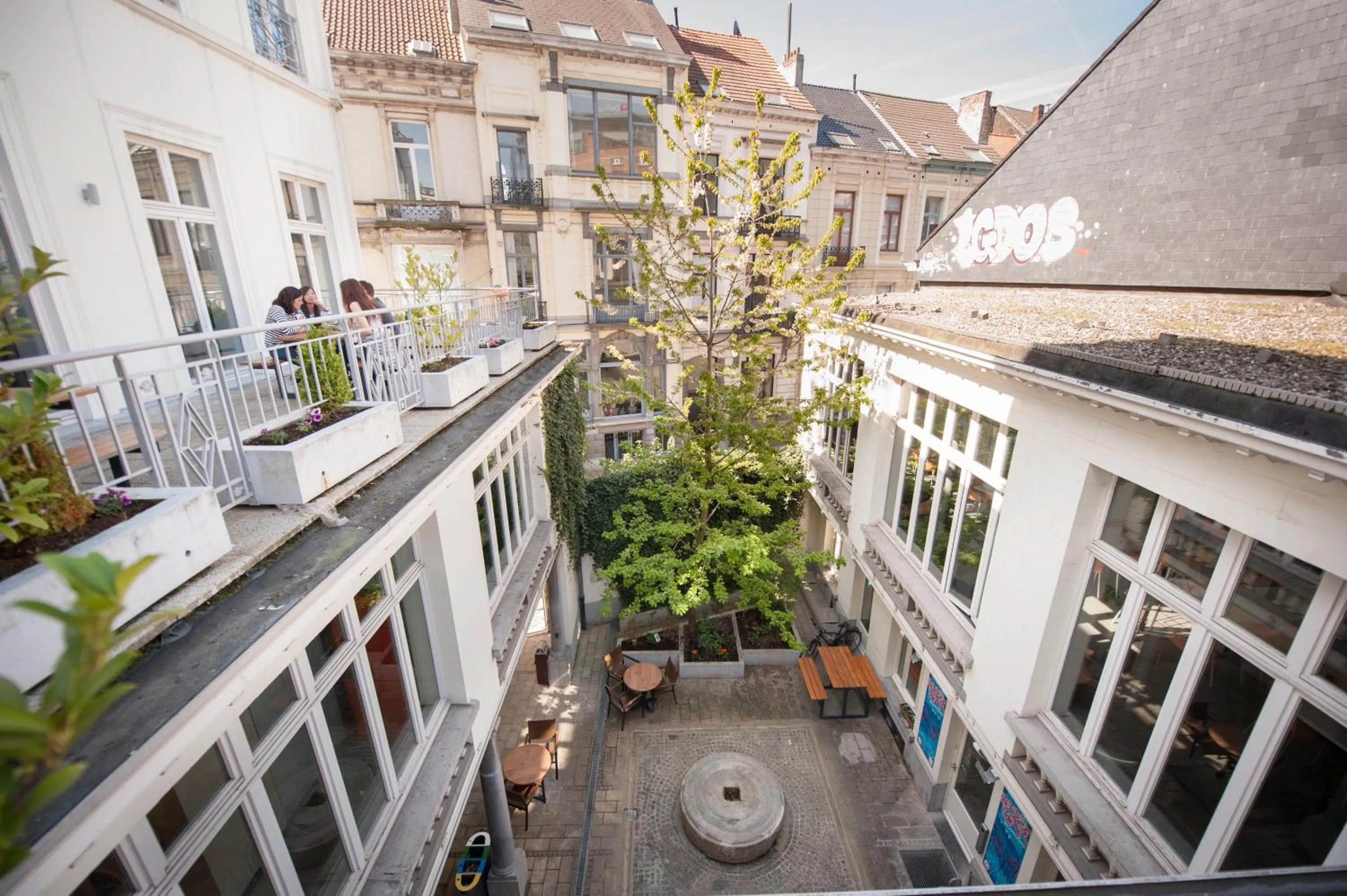 Balcony/Terrace in HI Brussels Jacques Brel Hostel