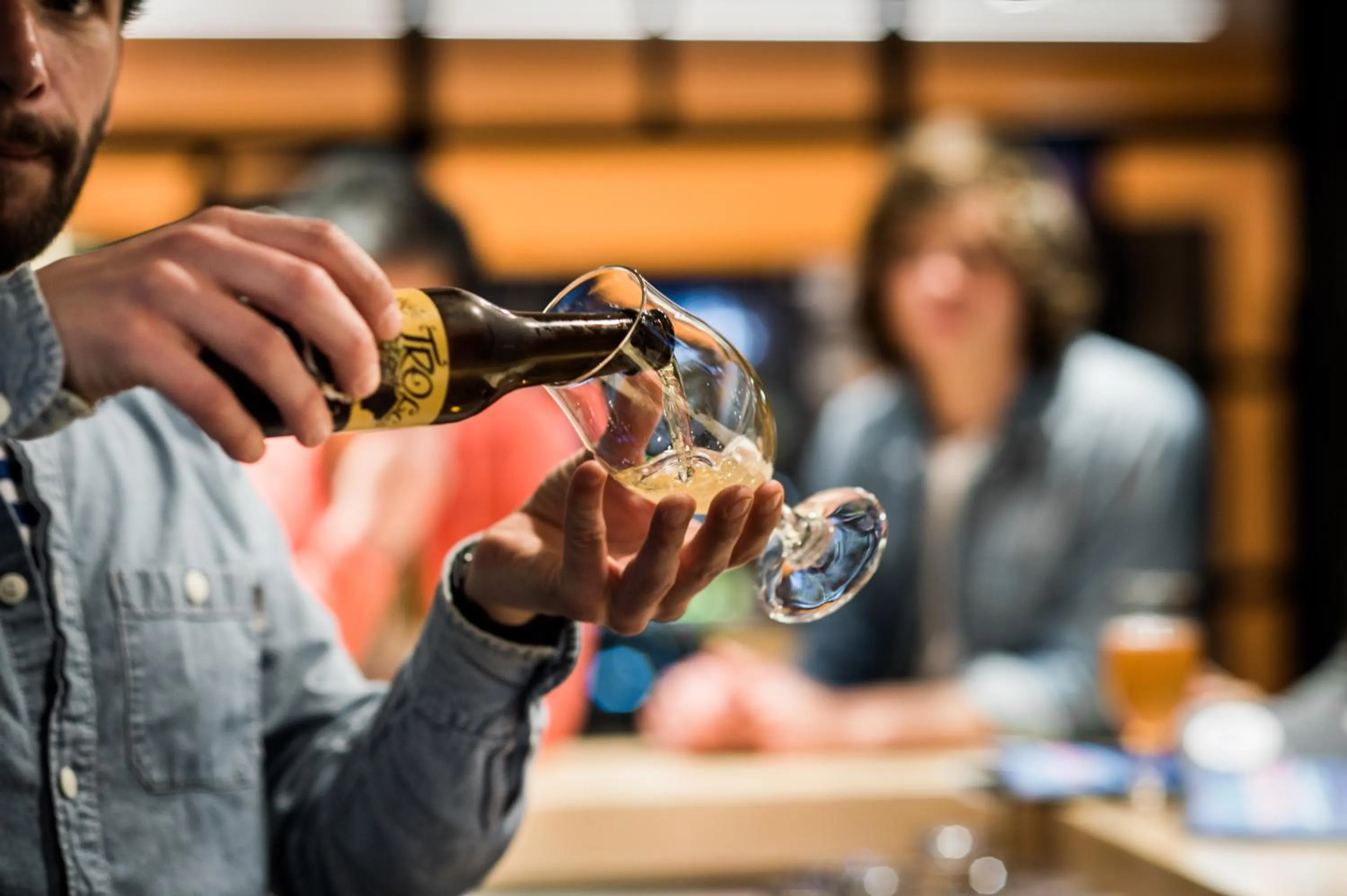 Lounge or bar in HI Brussels Jacques Brel Hostel