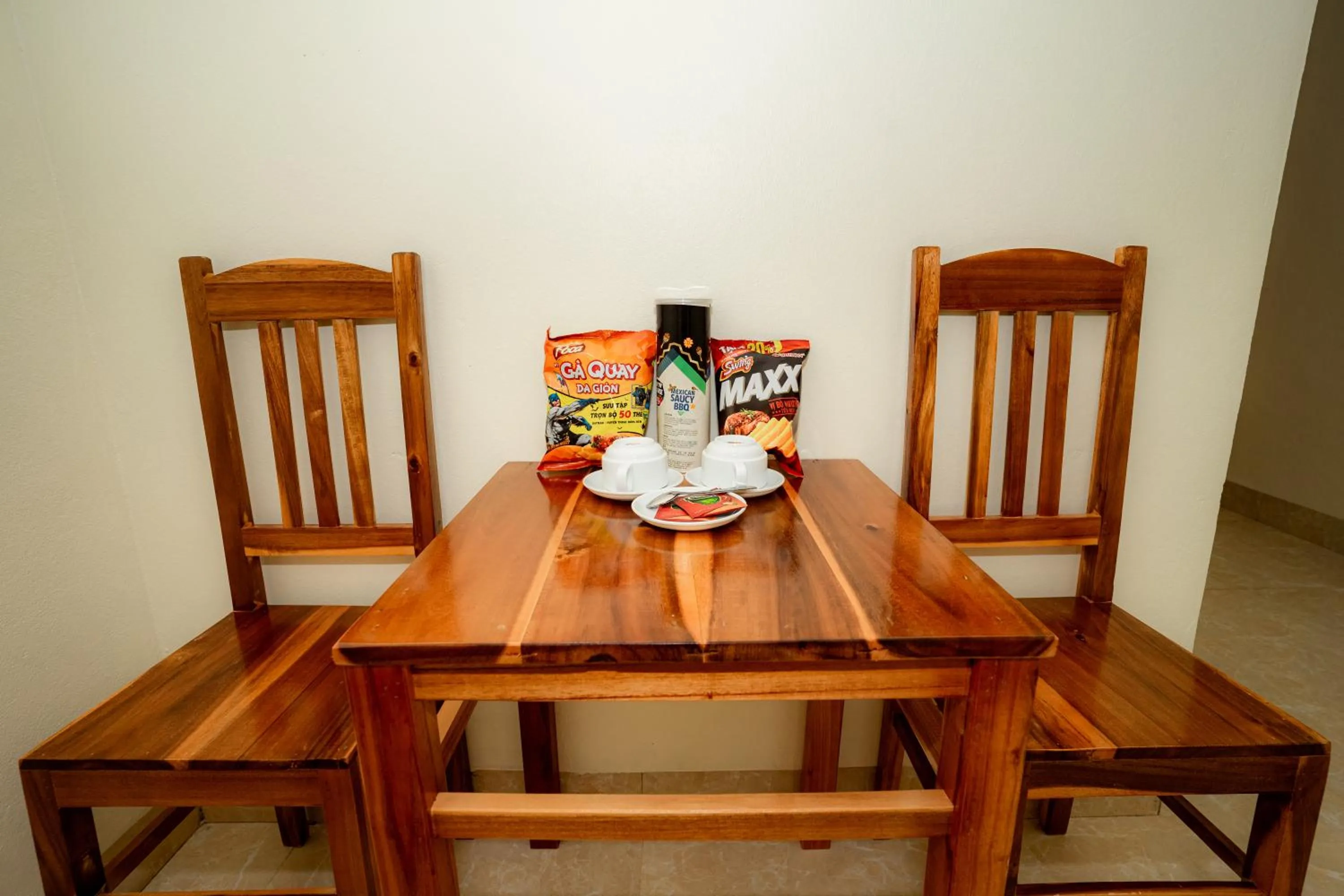 Bedroom in Trang An Freedom Hood