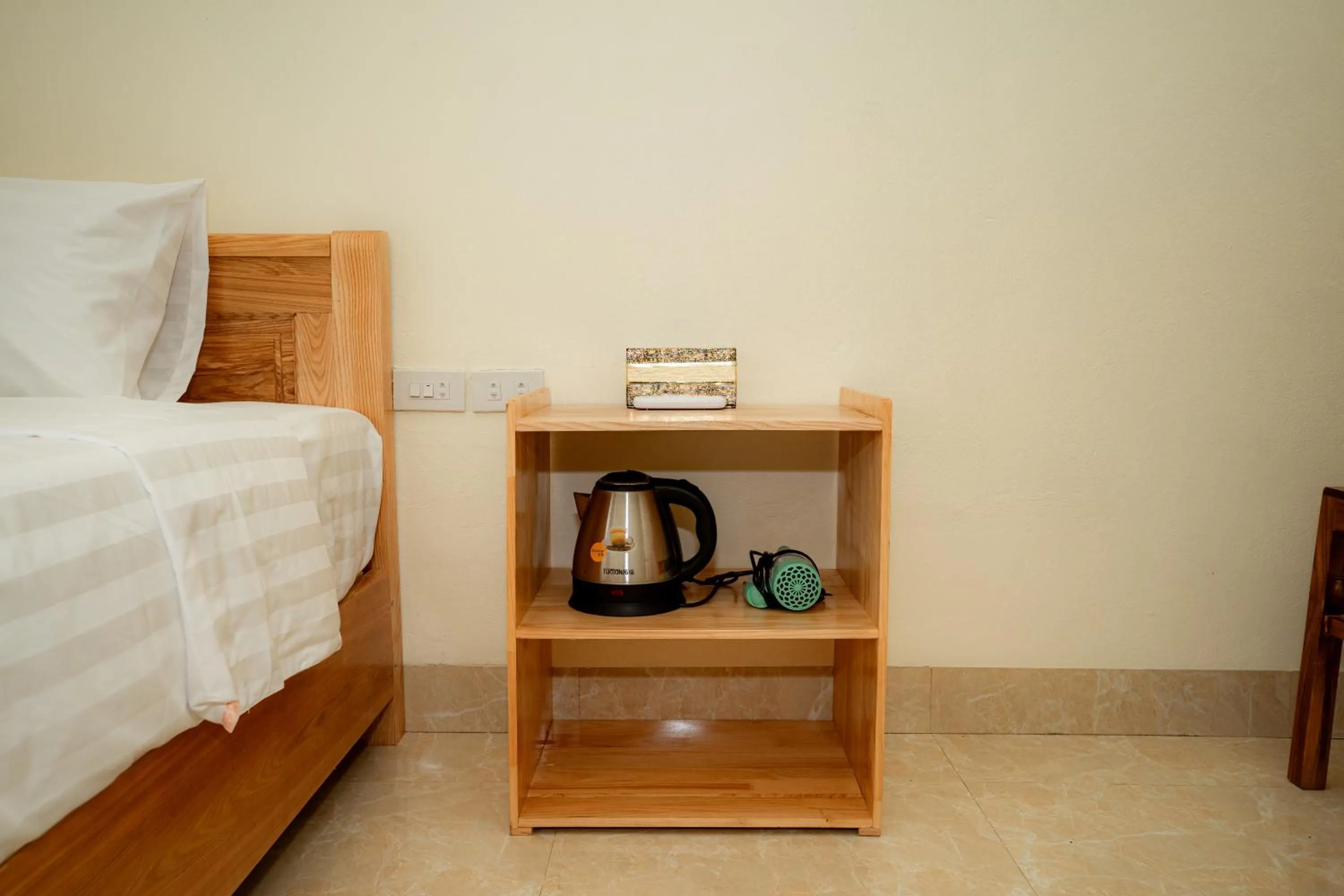 Coffee/tea facilities, Bed in Trang An Freedom Hood