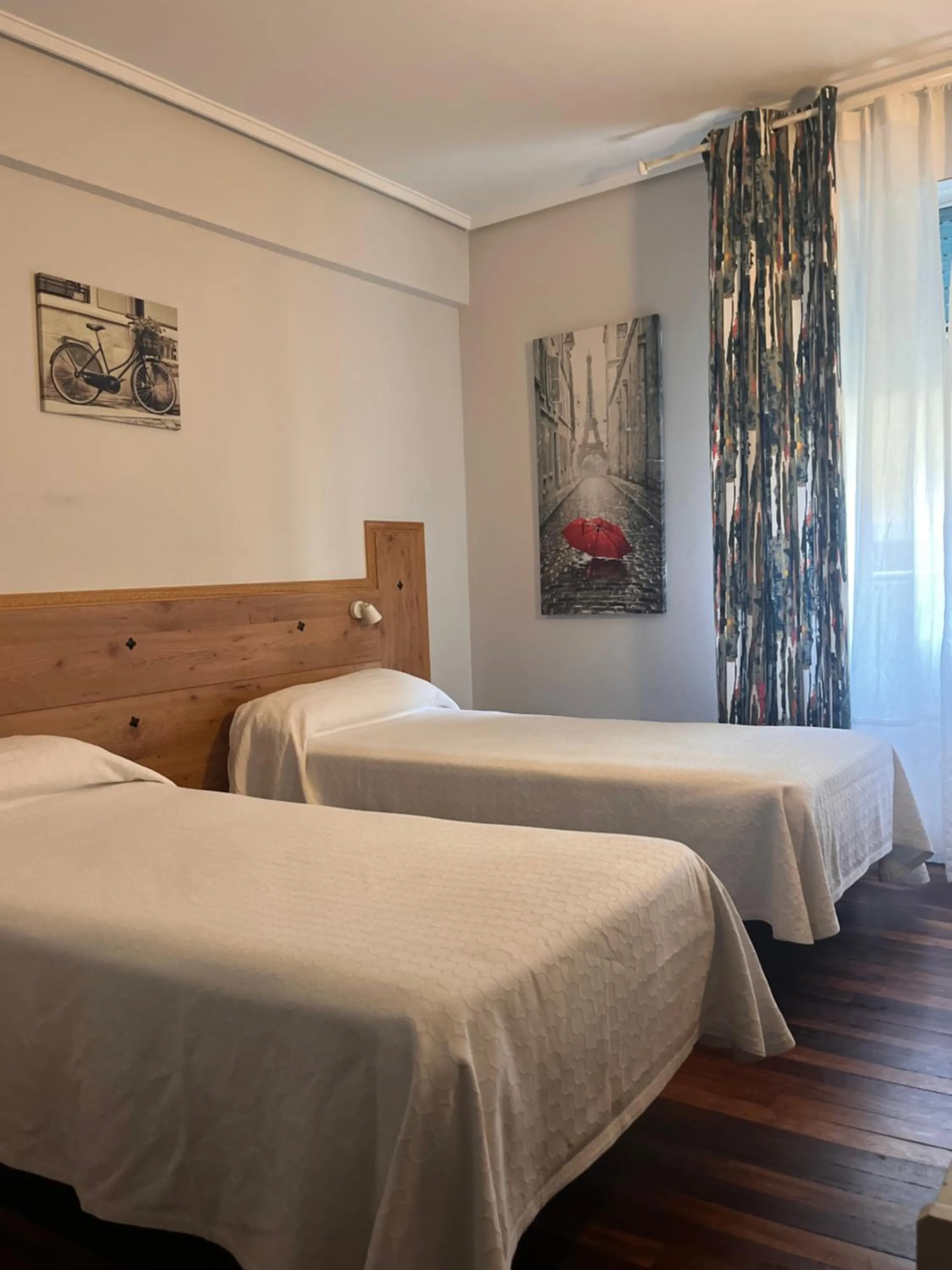 Bed in Hotel Boliña