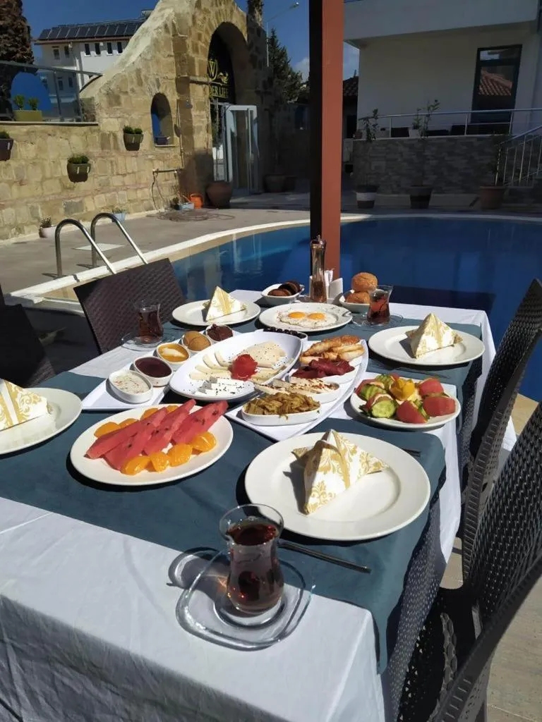 Food and drinks in Wonder Life Hotel