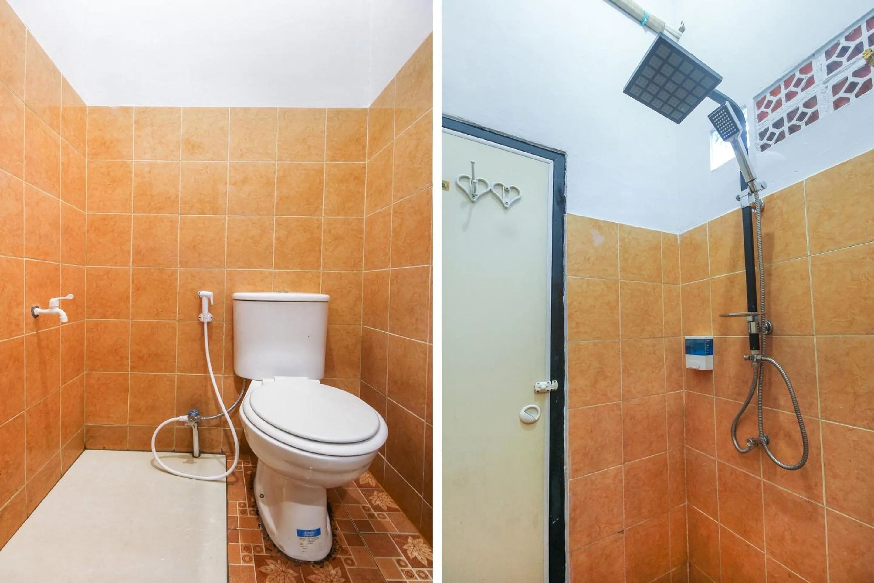 Bathroom in OYO 3399 Gea Guest House