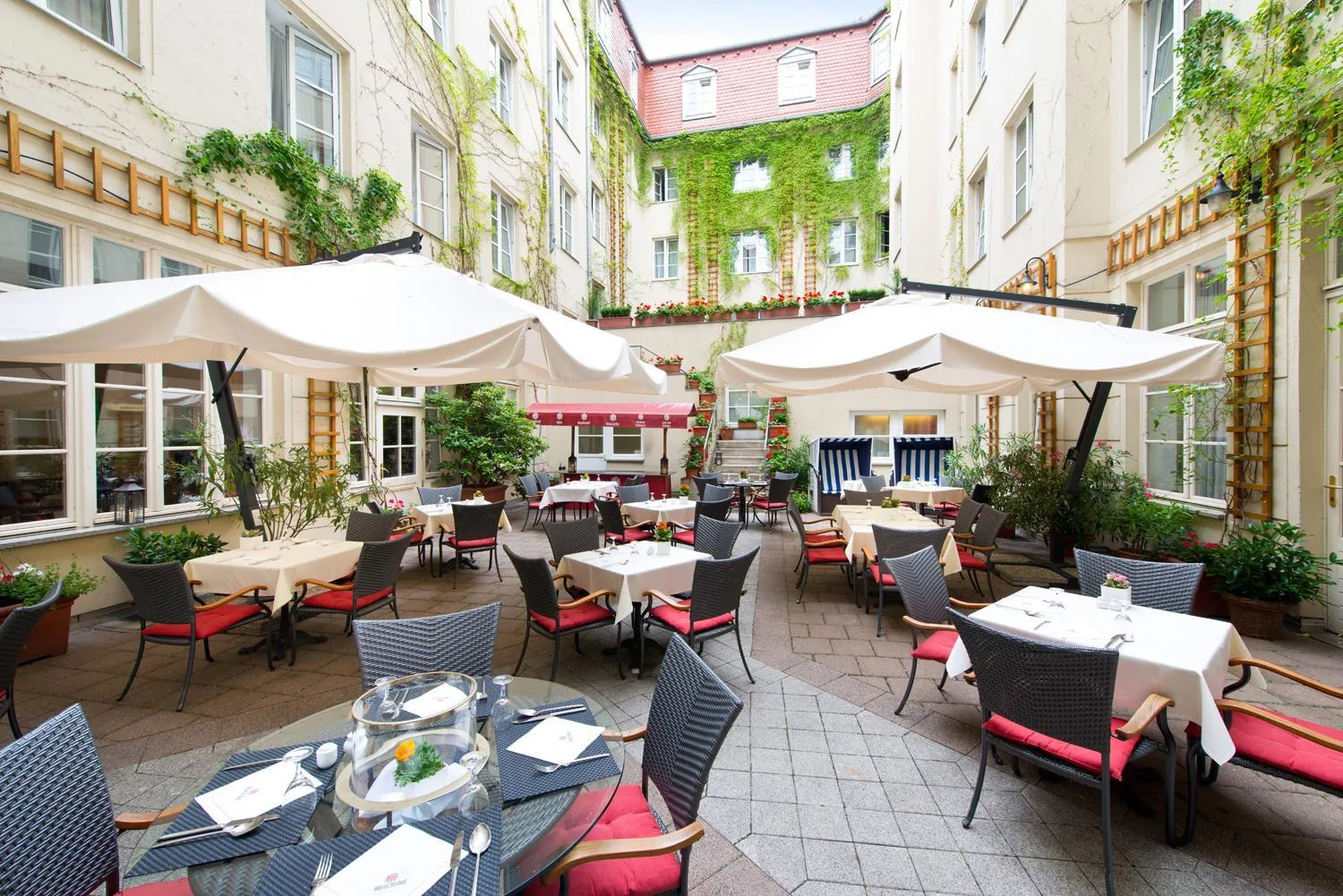 Patio in martas Hotel Albrechtshof Berlin