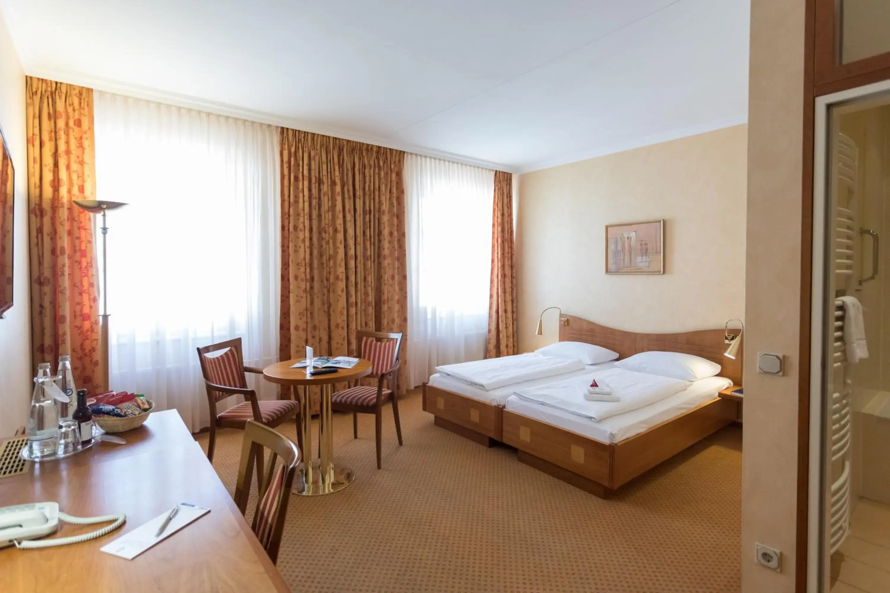 Photo of the whole room, Bed in martas Hotel Albrechtshof Berlin Photo of the whole room, Bed in martas Hotel Albrechtshof Berlin