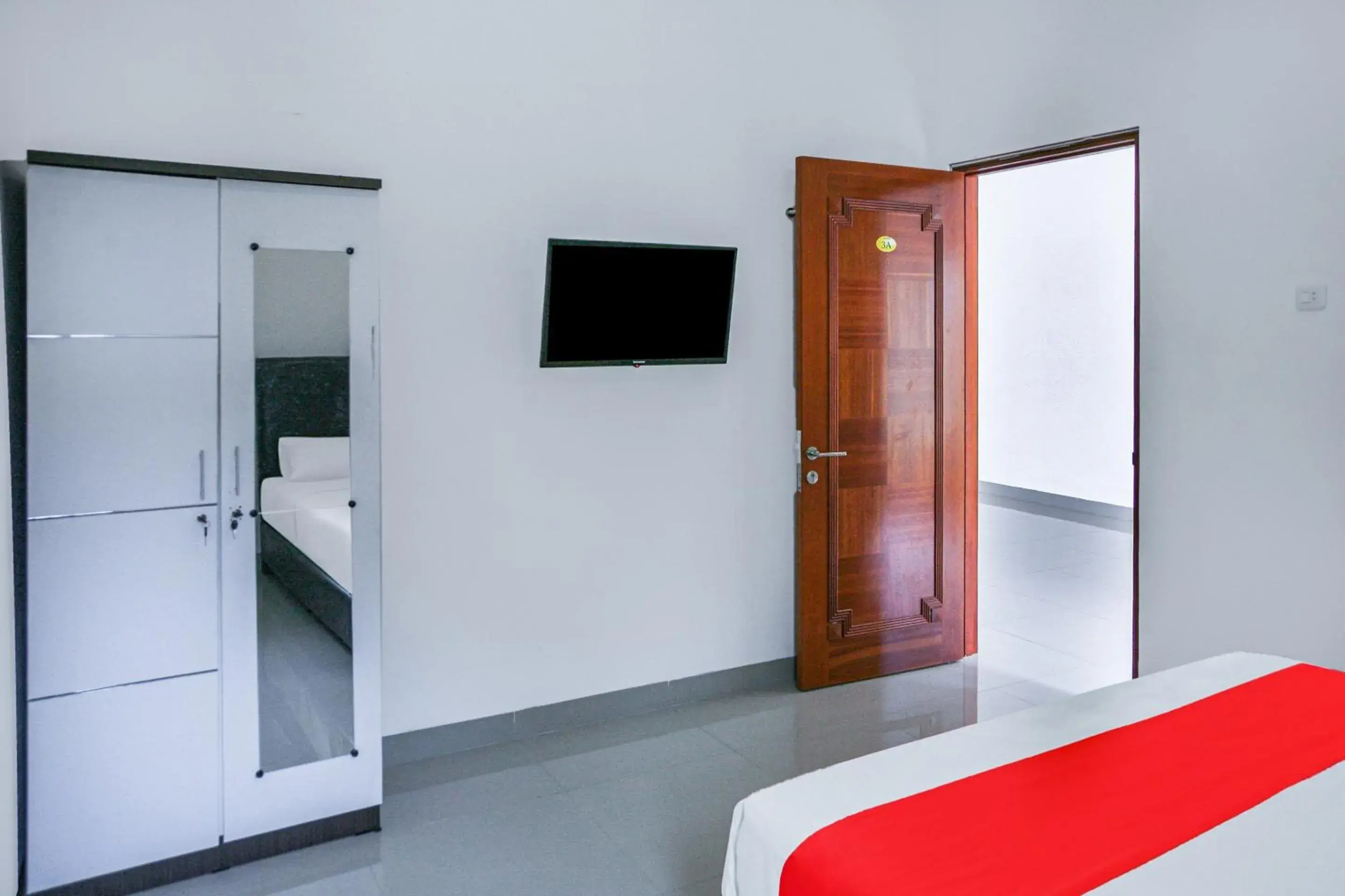 Bedroom in Hotel O Pasir Padi Inn Syariah Bedroom in Hotel O Pasir Padi Inn Syariah