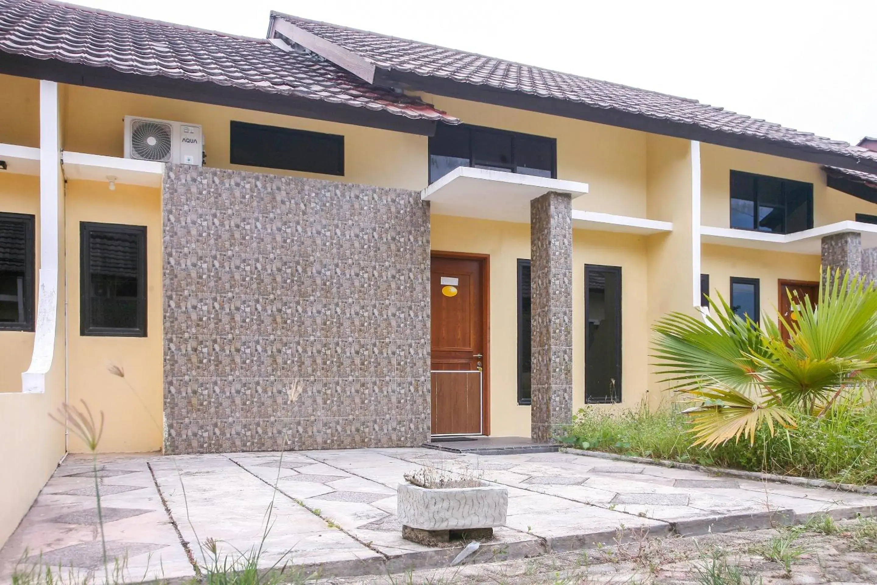 Property building in Hotel O Pasir Padi Inn Syariah Property building in Hotel O Pasir Padi Inn Syariah