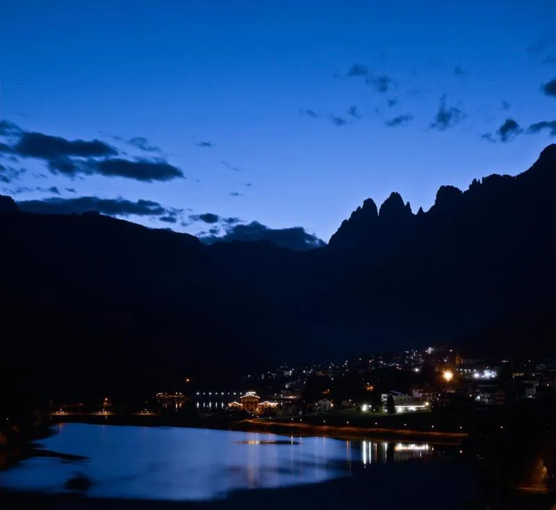 Night in Hotel Panoramic