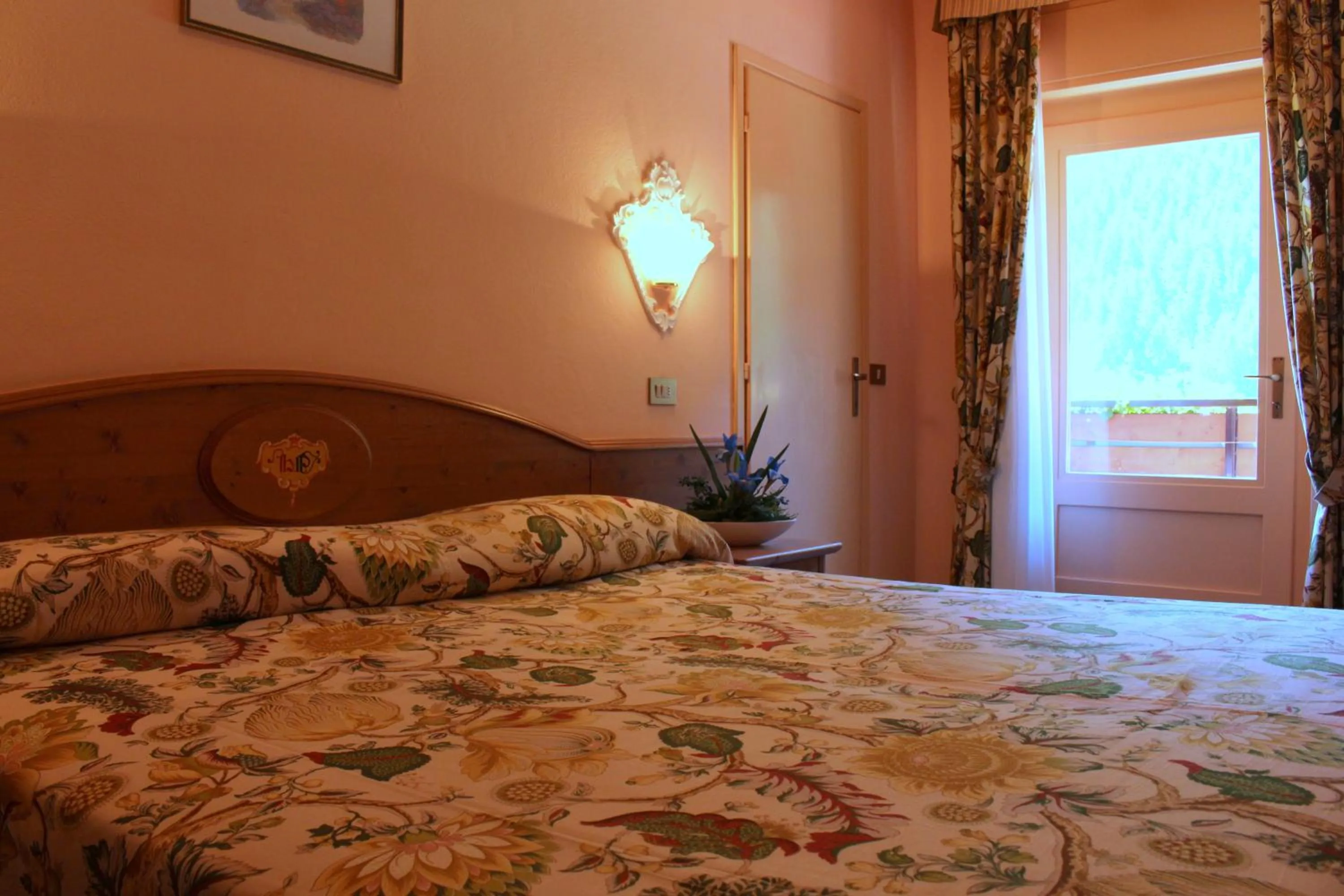 Photo of the whole room, Bed in Hotel Panoramic