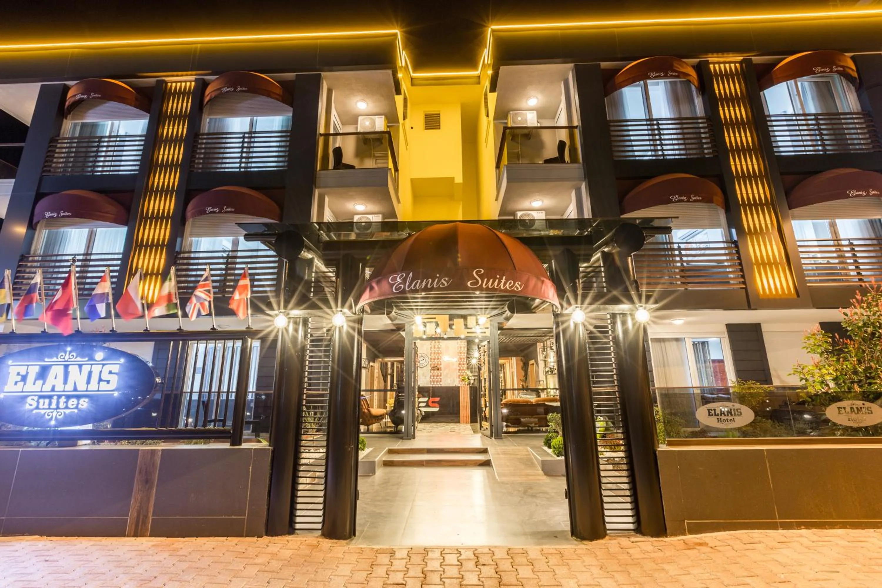 Property building in Elanis Suites