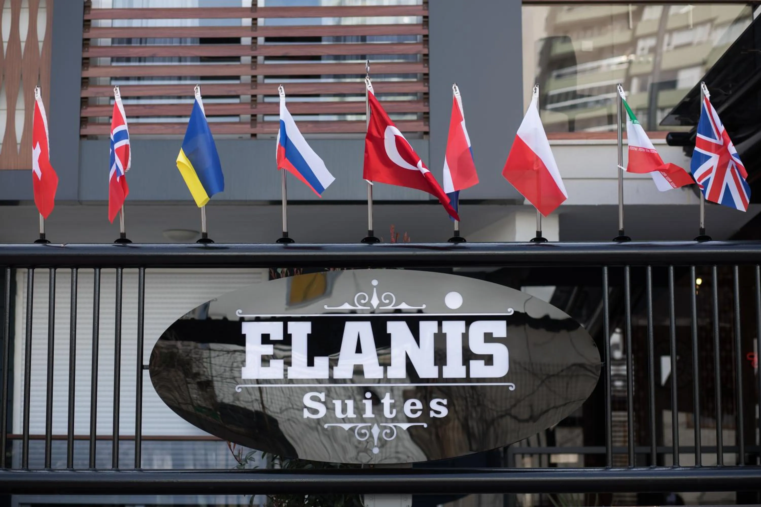 Logo/Certificate/Sign in Elanis Suites