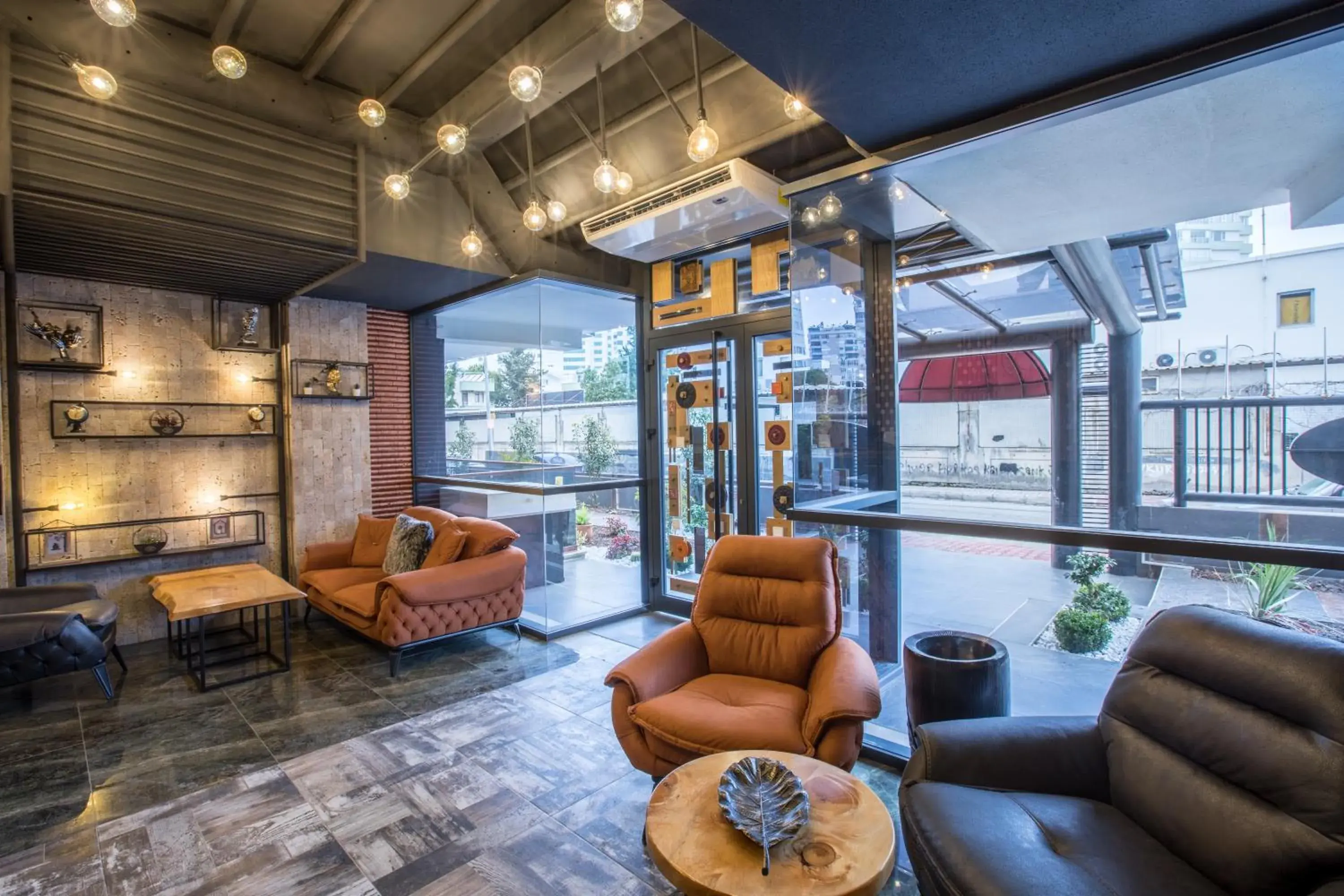 Seating area in Elanis Suites Seating area in Elanis Suites