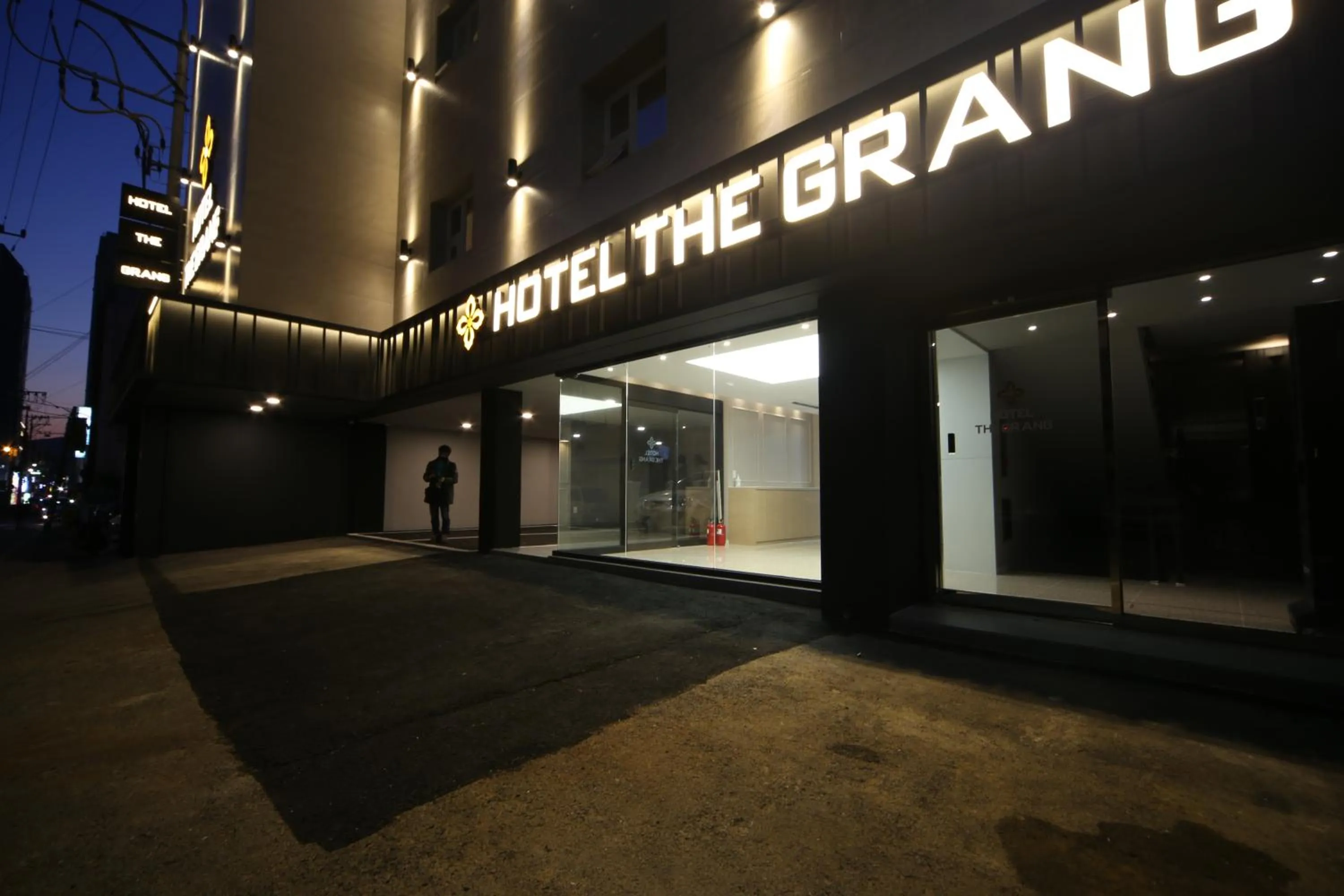 Property building in Hotel Thegrang Daeyeon