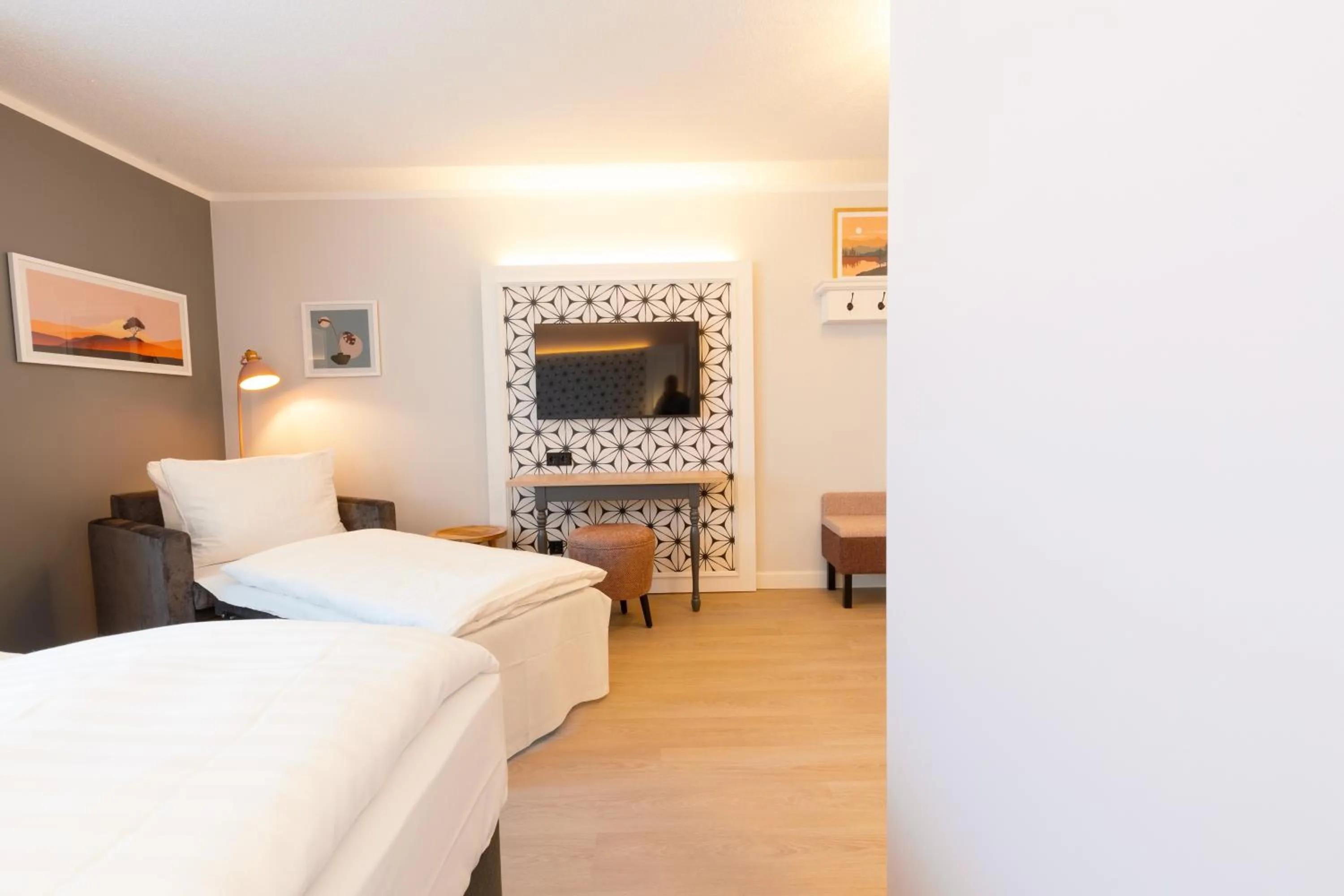 Photo of the whole room, Bed in Garner Hotel Mannheim City by IHG