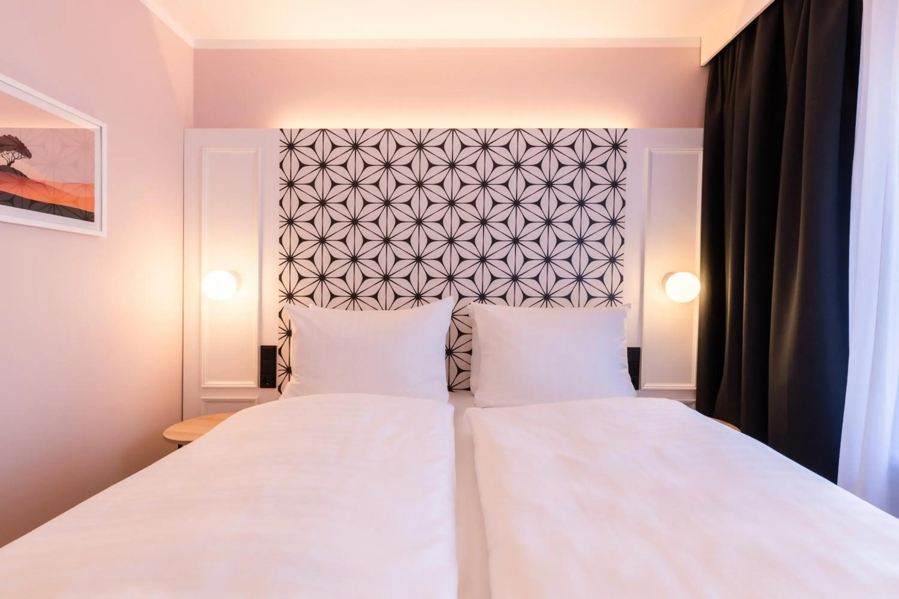 Photo of the whole room, Bed in Garner Hotel Mannheim City by IHG Photo of the whole room, Bed in Garner Hotel Mannheim City by IHG